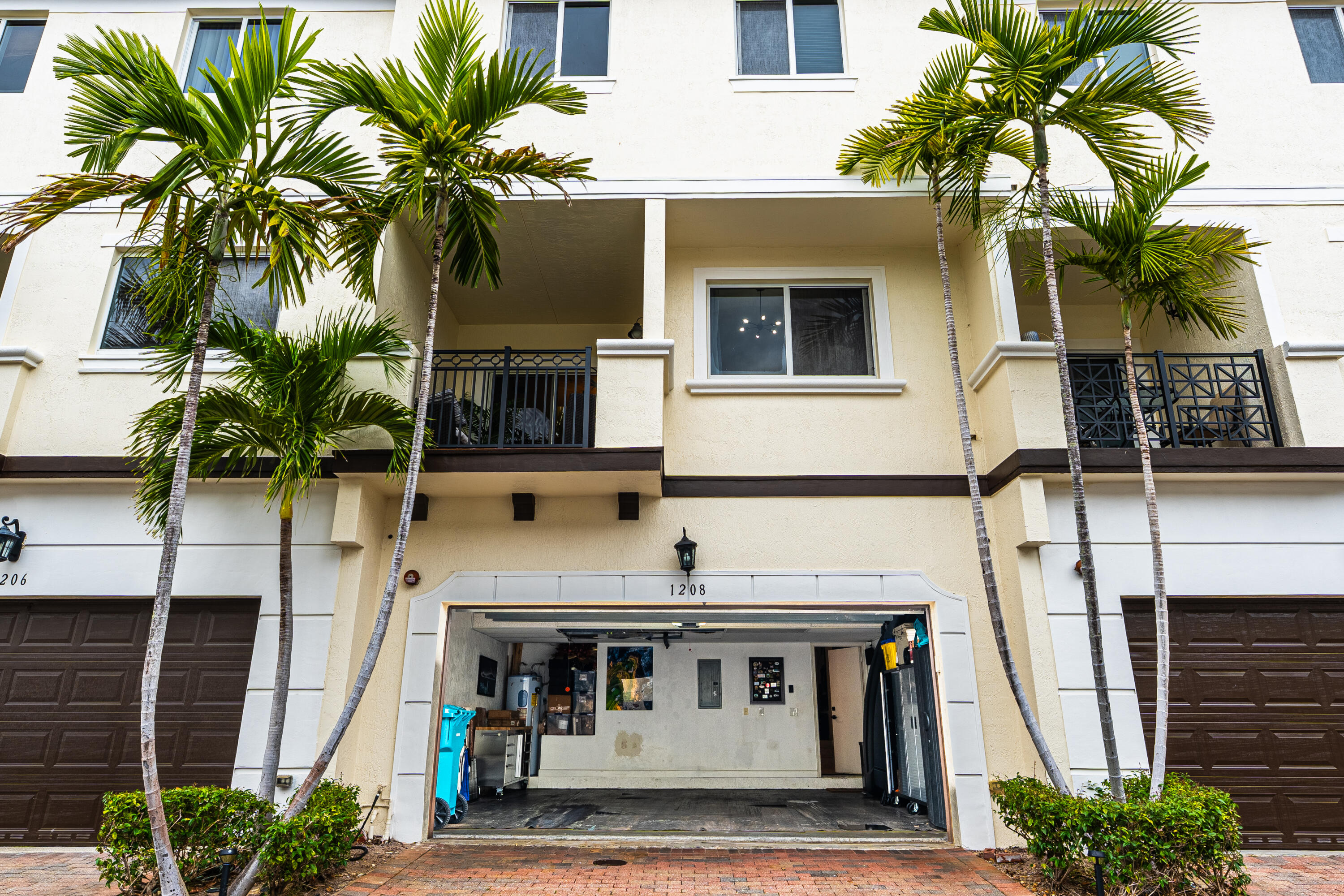 1208 Coastal Bay Boulevard Property Photo 2