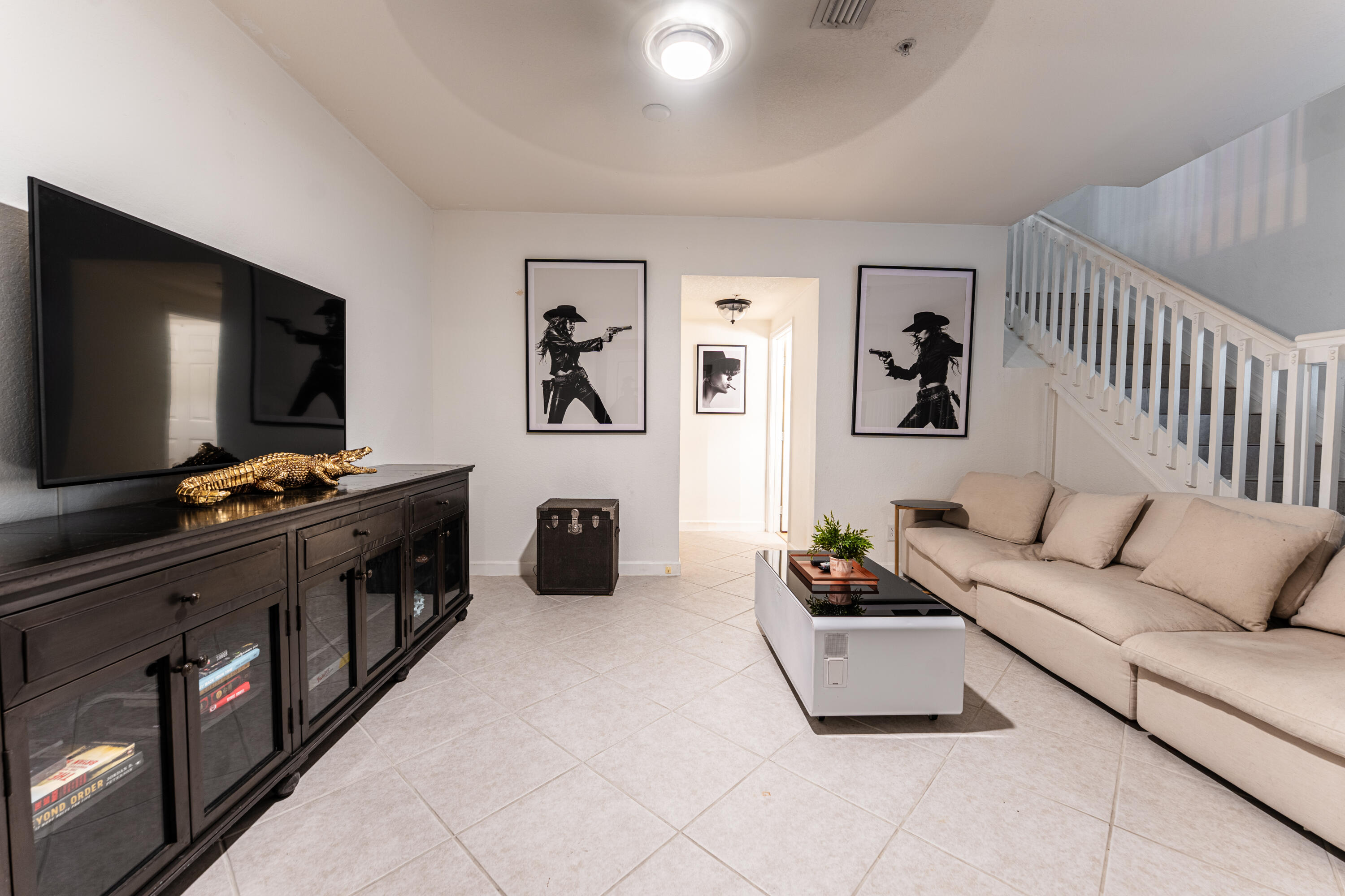 1208 Coastal Bay Boulevard Property Photo 5