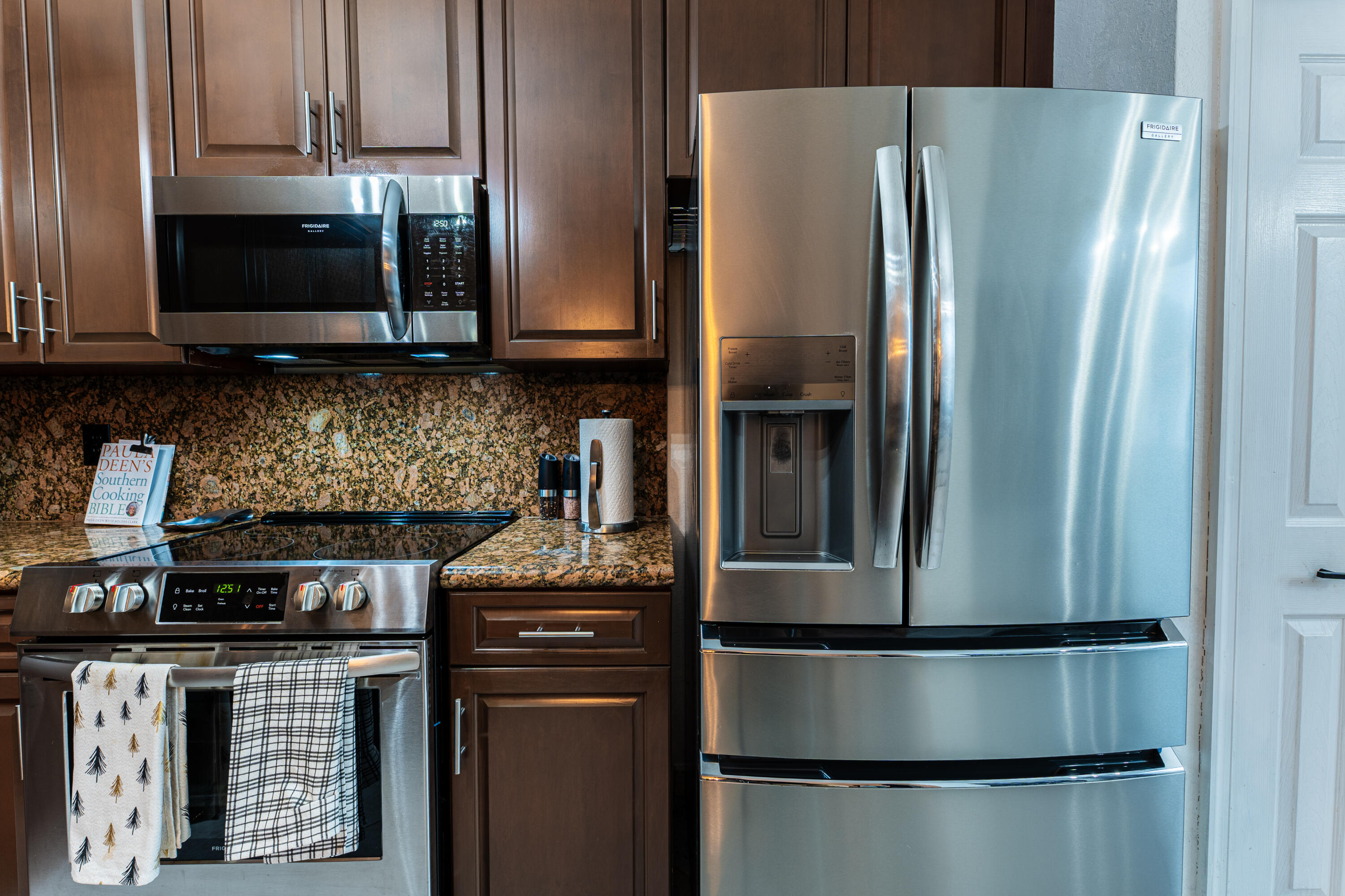 1208 Coastal Bay Boulevard Property Photo 29