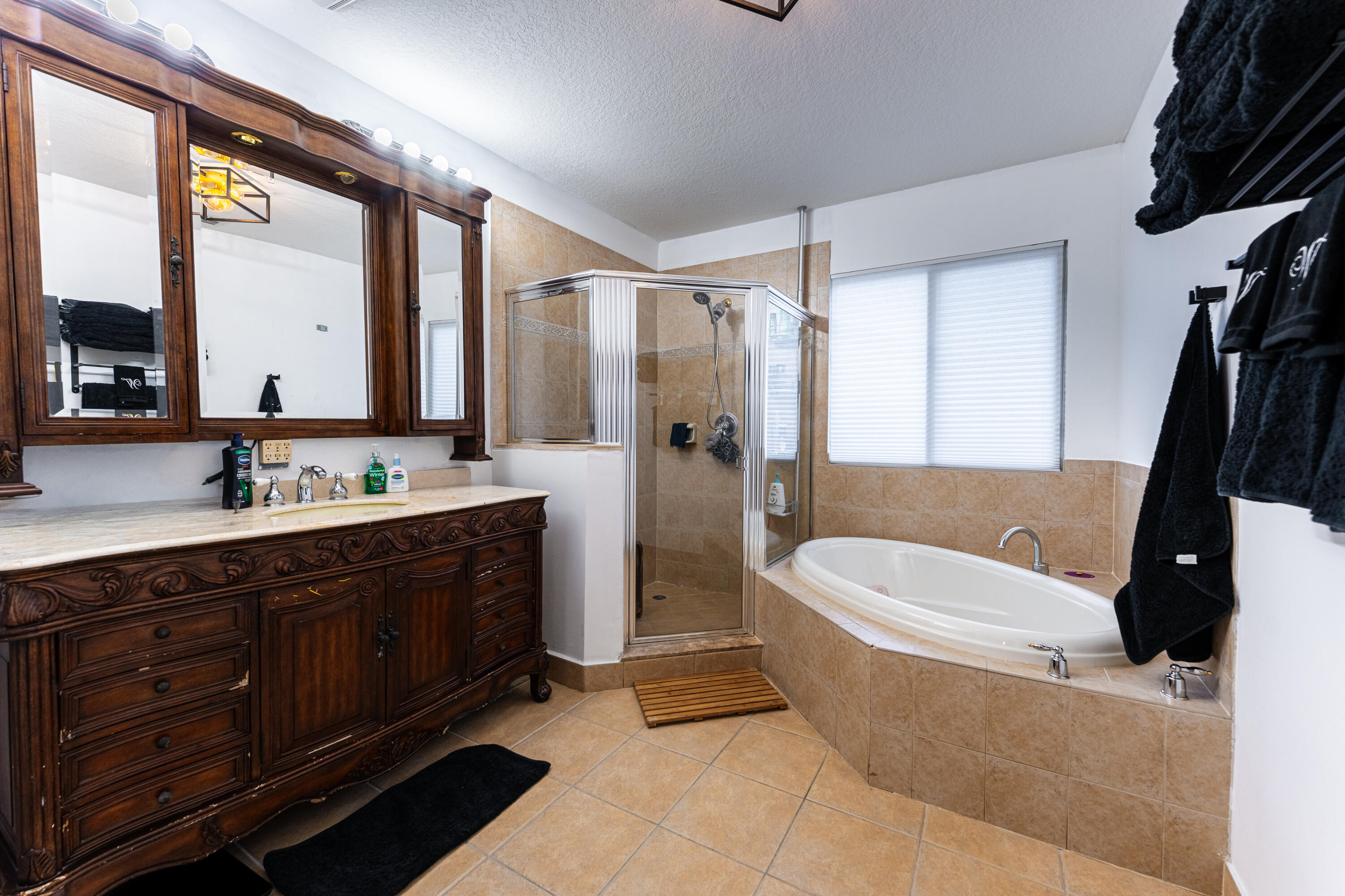 1208 Coastal Bay Boulevard Property Photo 38