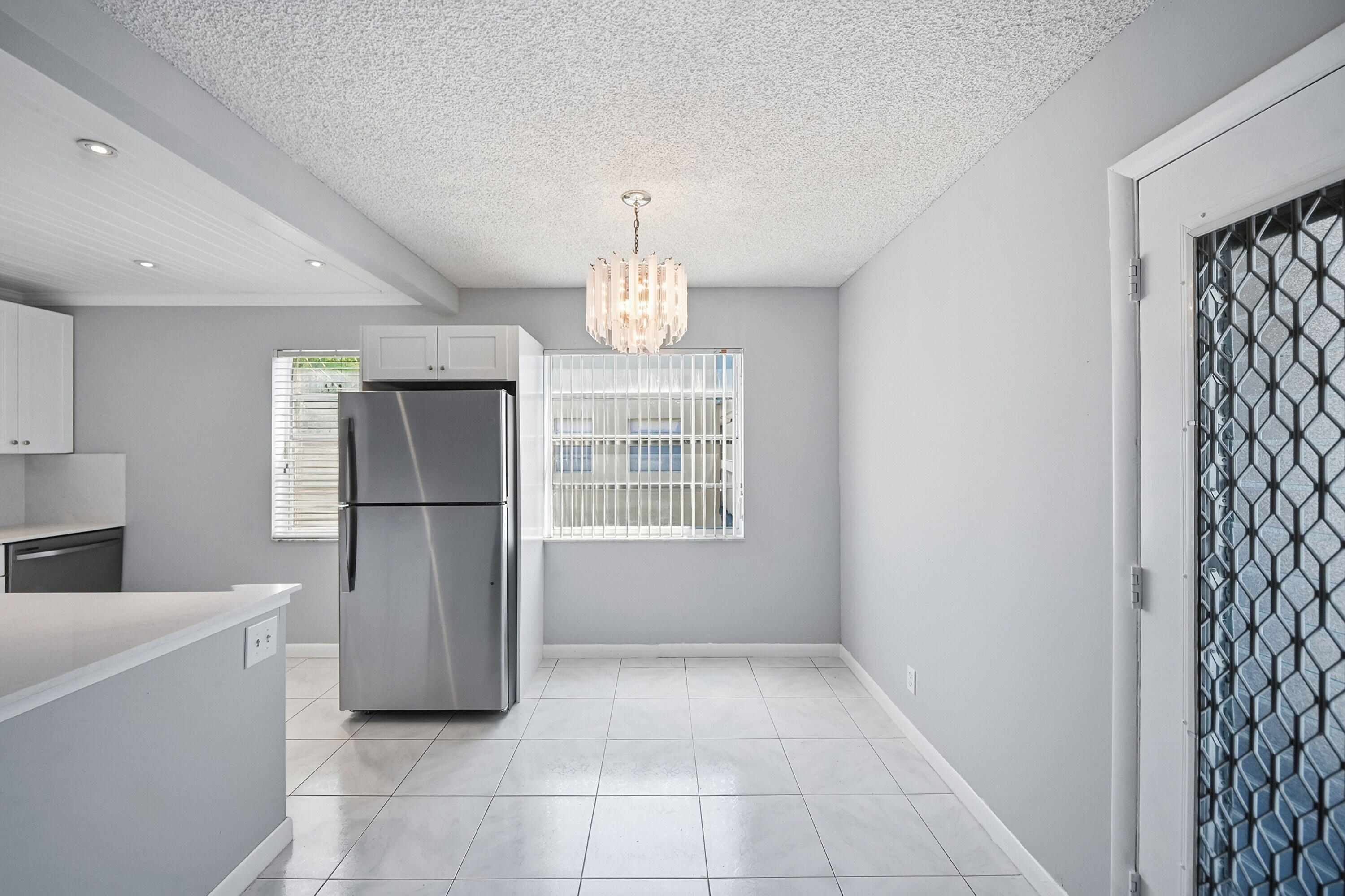 422 Burgundy I Property Photo 9