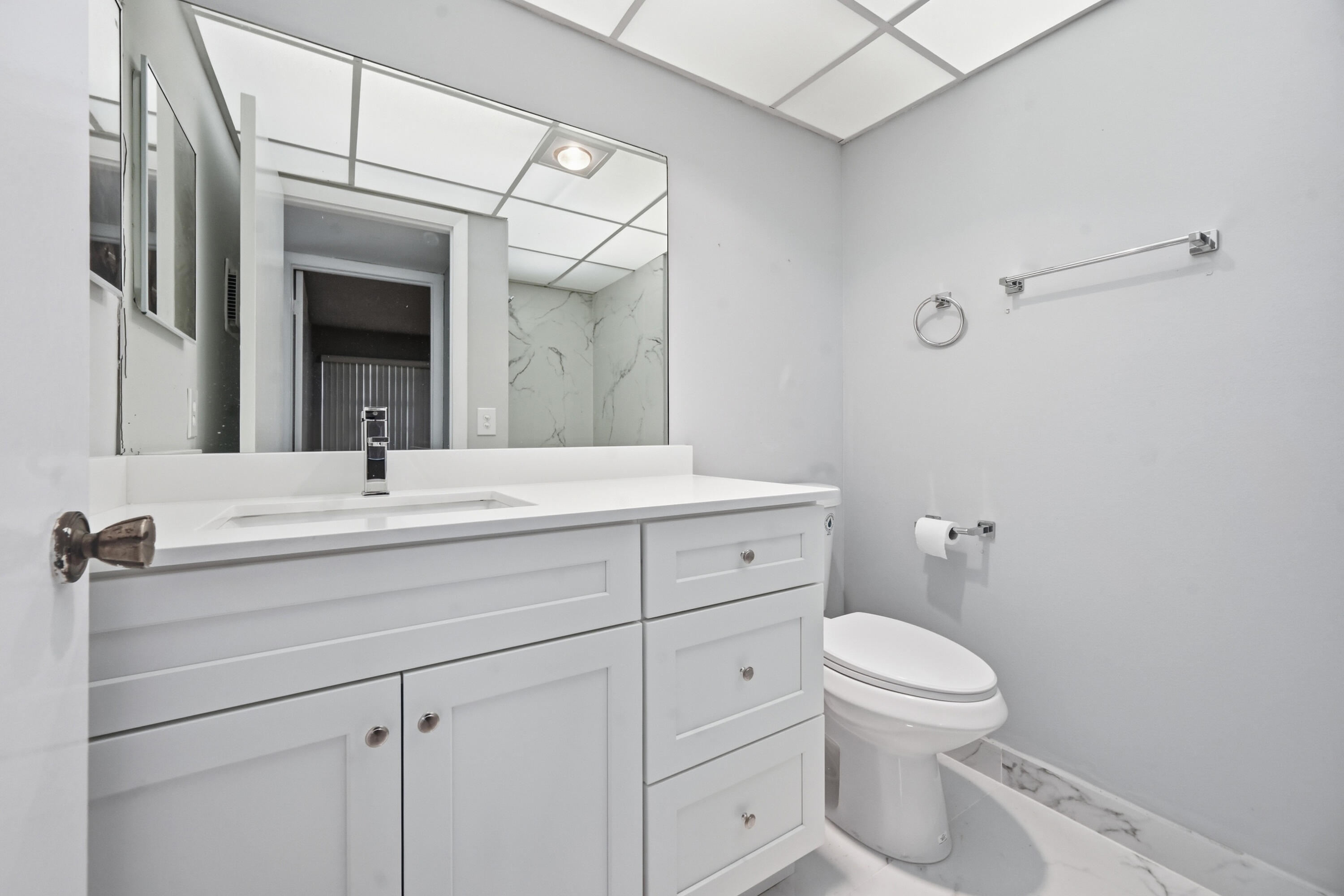 422 Burgundy I Property Photo 14