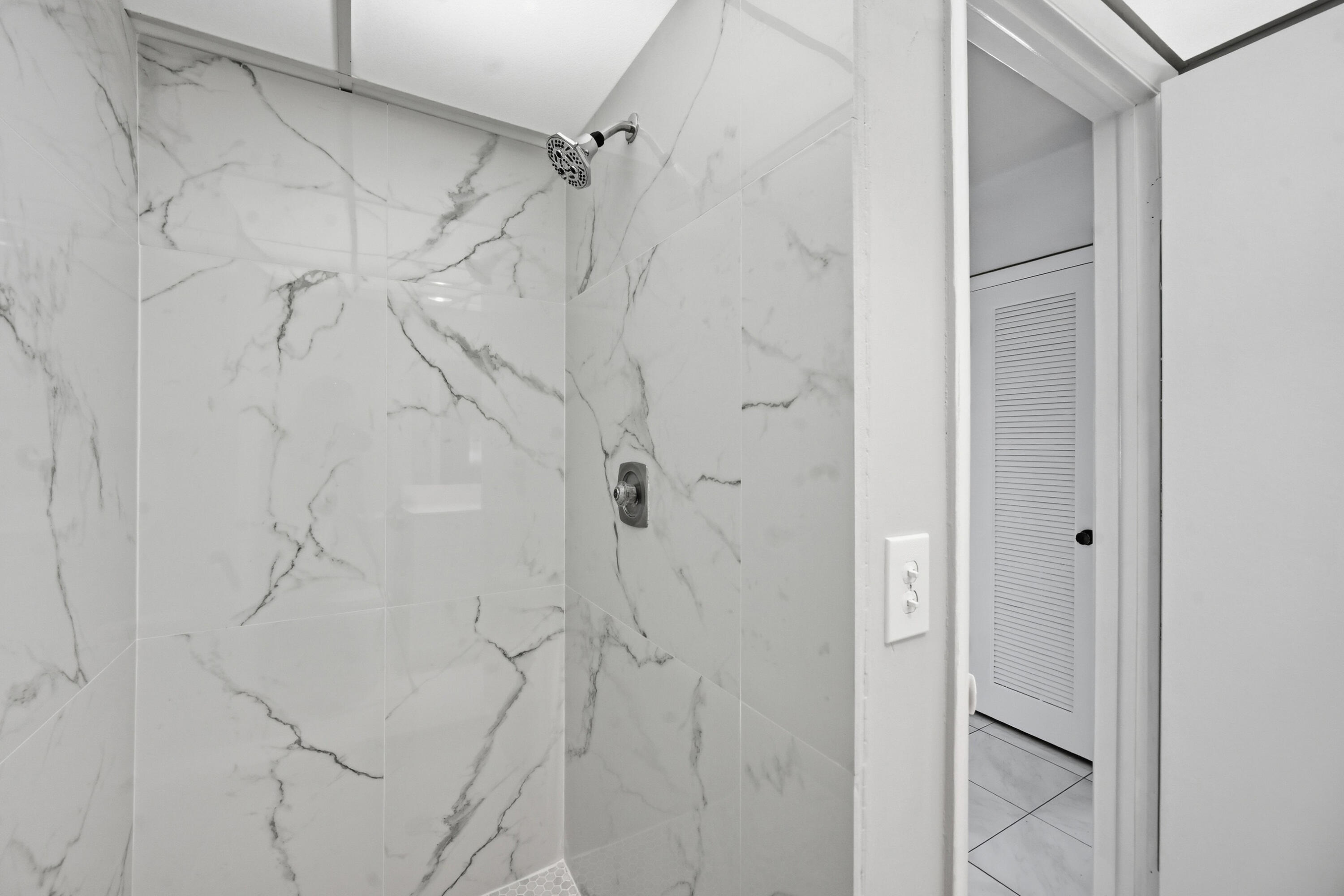 422 Burgundy I Property Photo 15