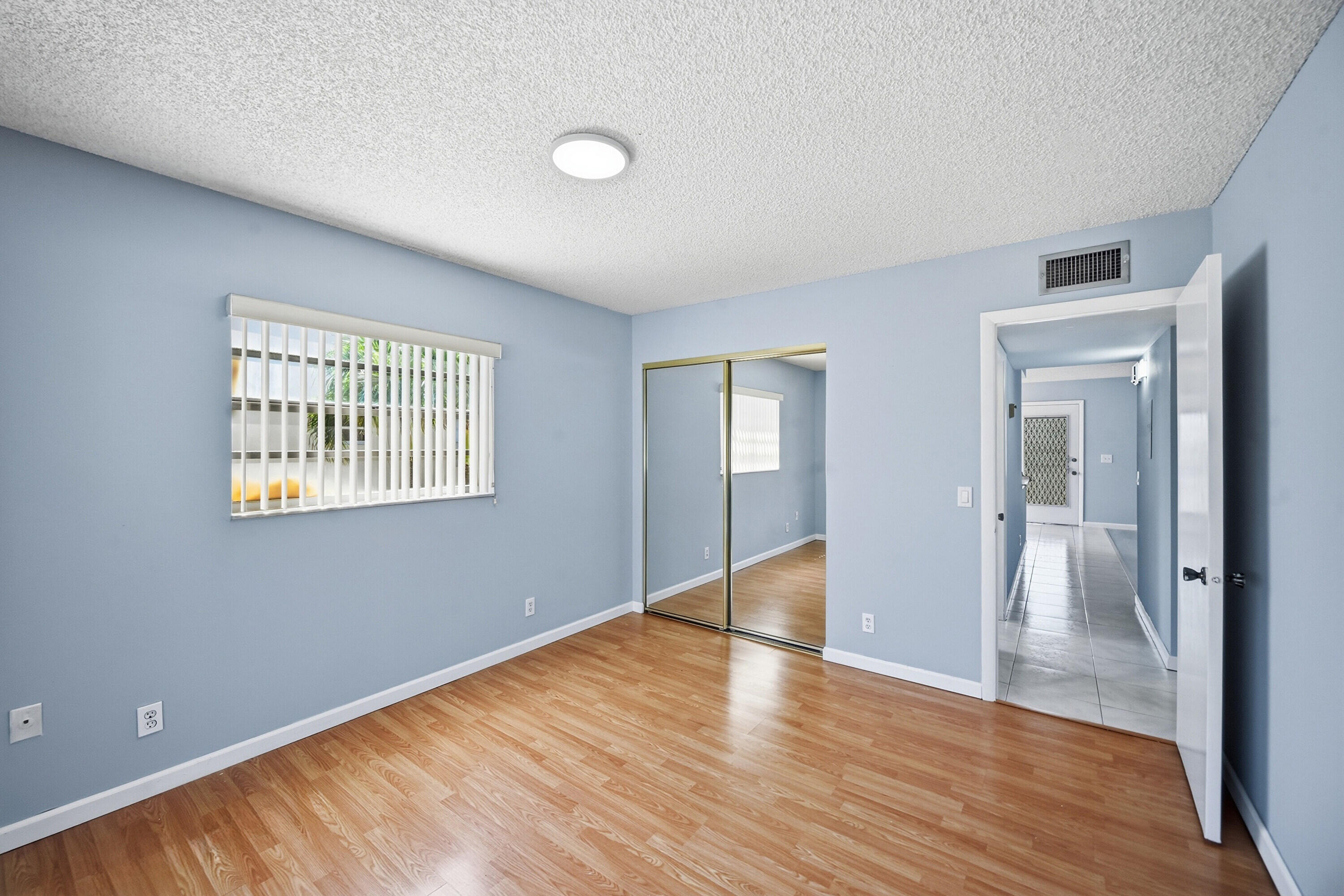 422 Burgundy I Property Photo 17
