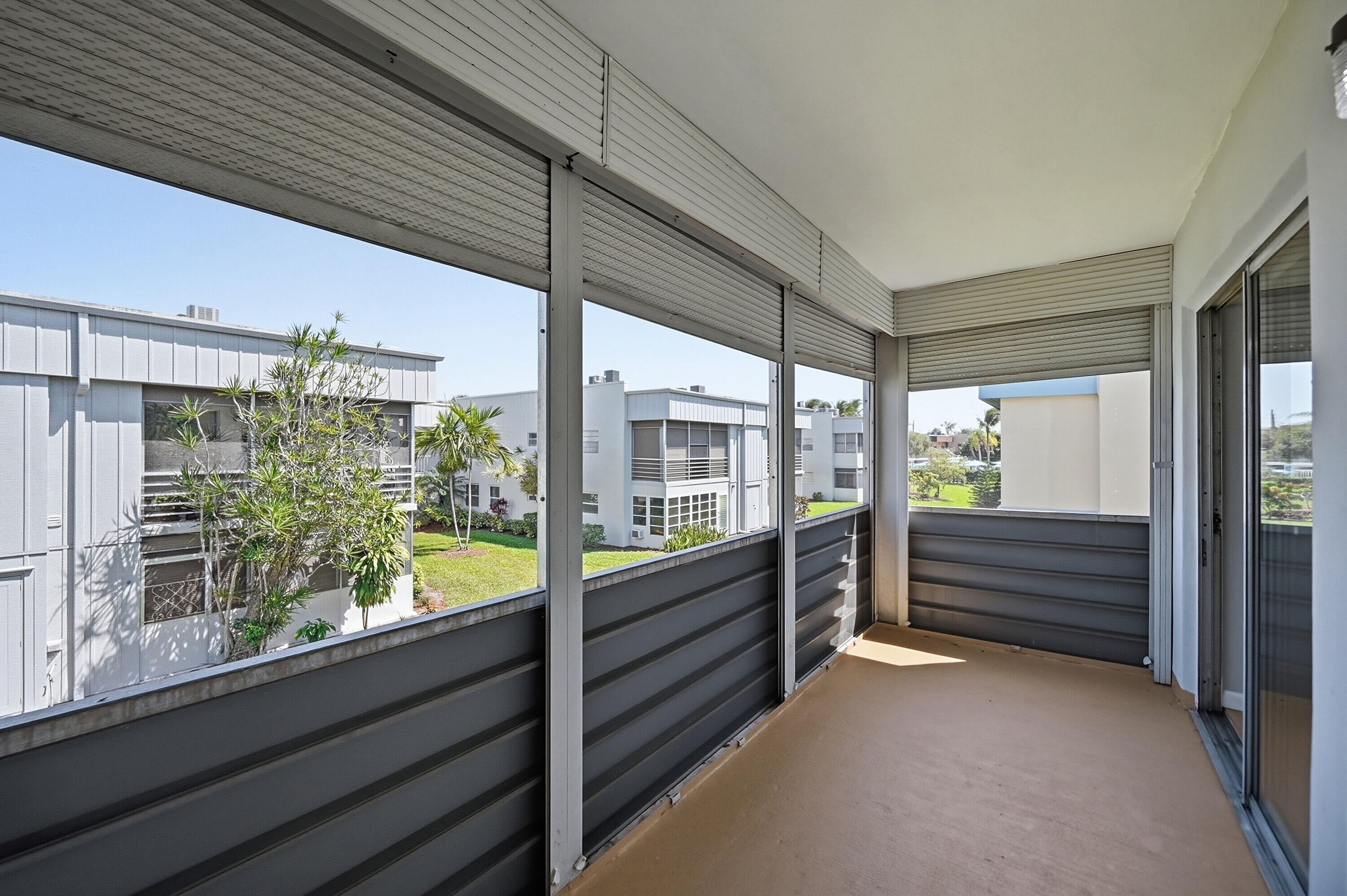 422 Burgundy I Property Photo 20