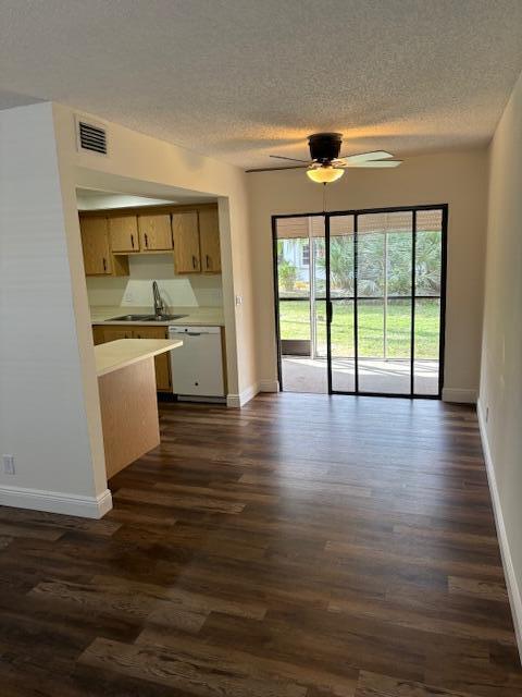 4245 Oak Terrace Drive Property Photo 3