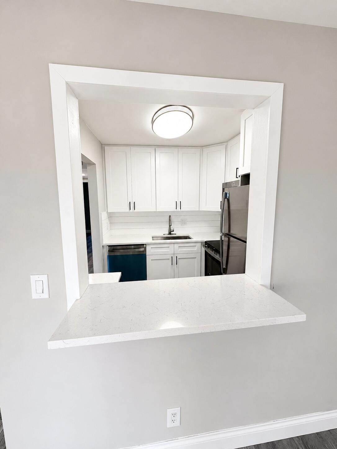 115 S South Boulevard 2c Property Photo 4