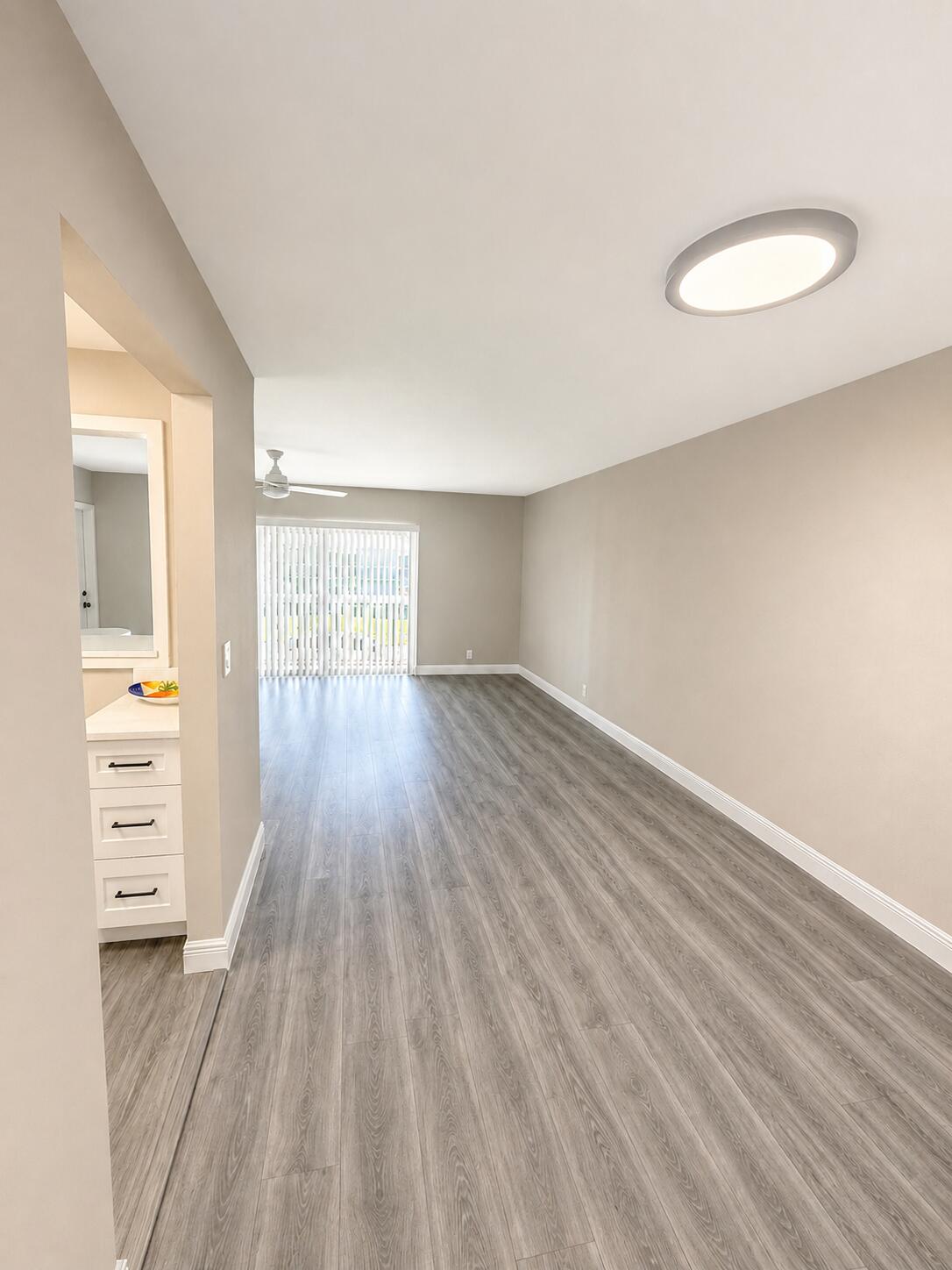 115 S South Boulevard 2c Property Photo 6
