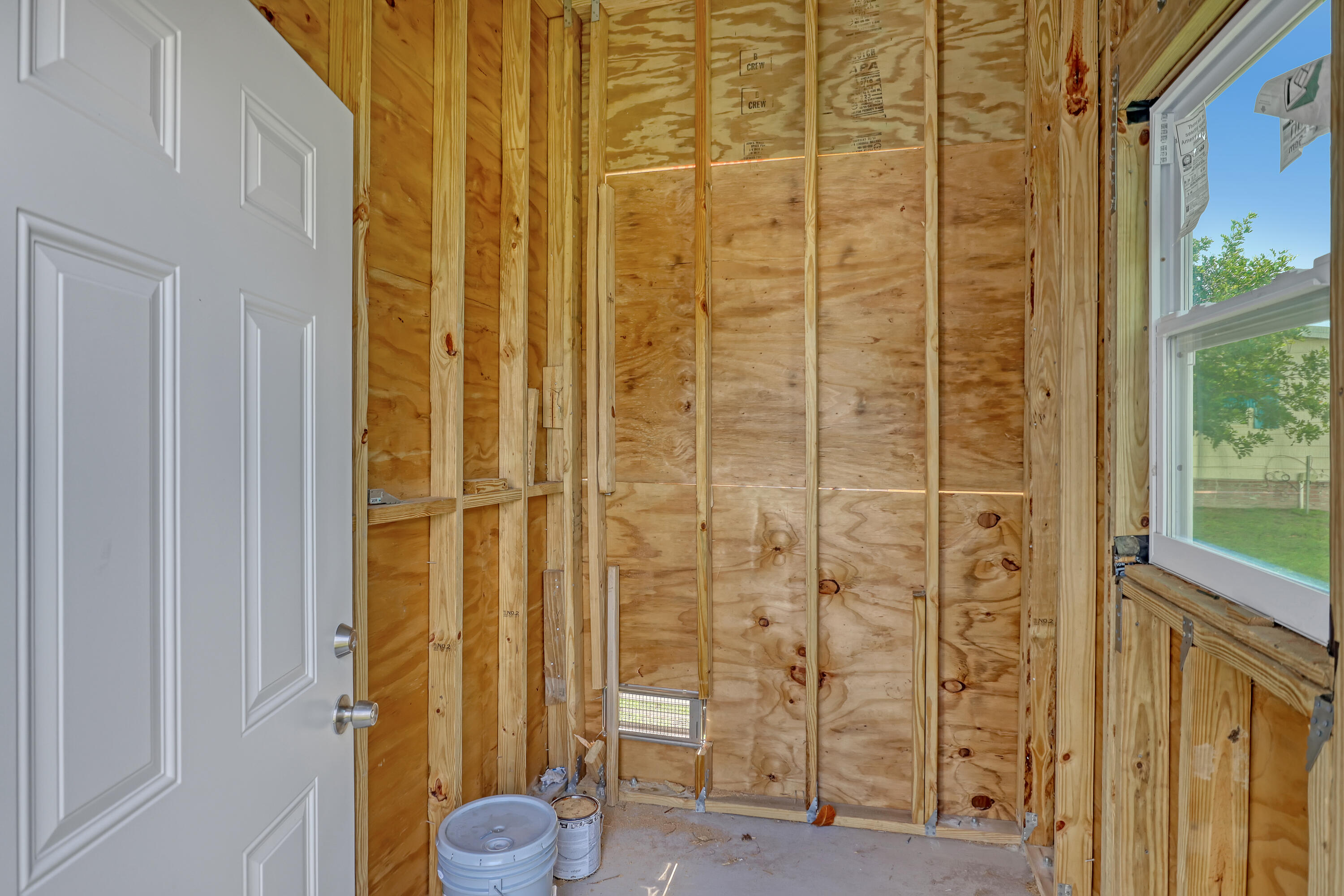 1479 Barefoot Circle Property Photo 10