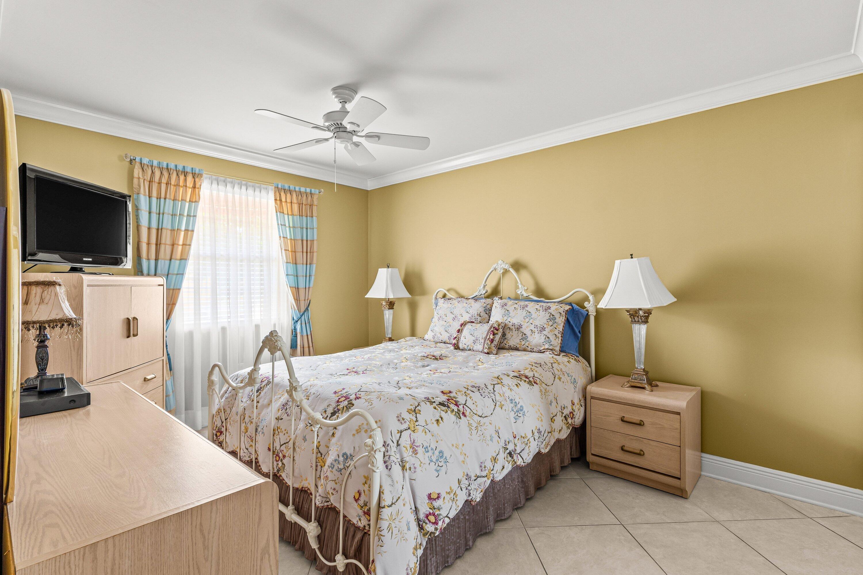 501 Waterside Drive Property Photo 10