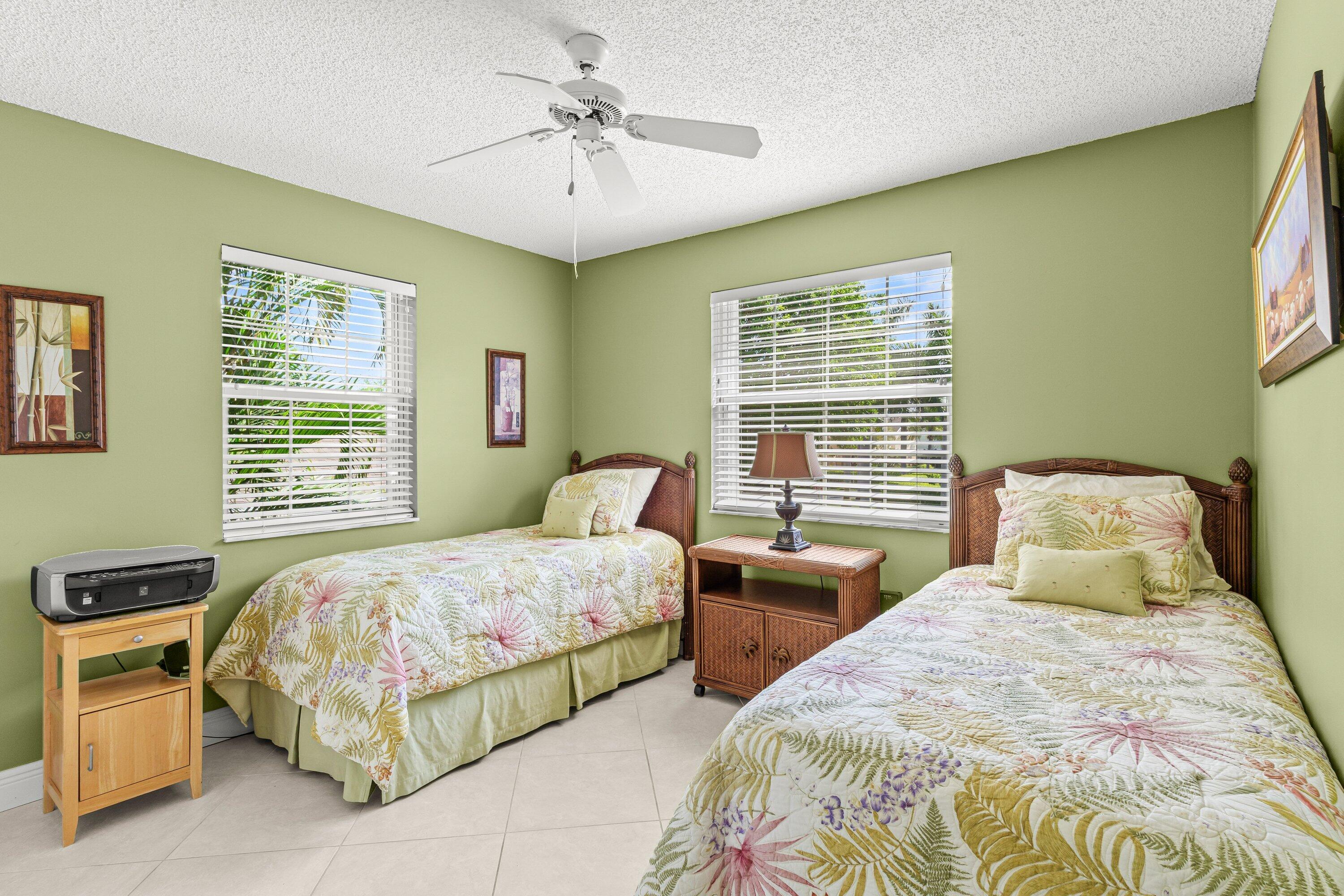 501 Waterside Drive Property Photo 12