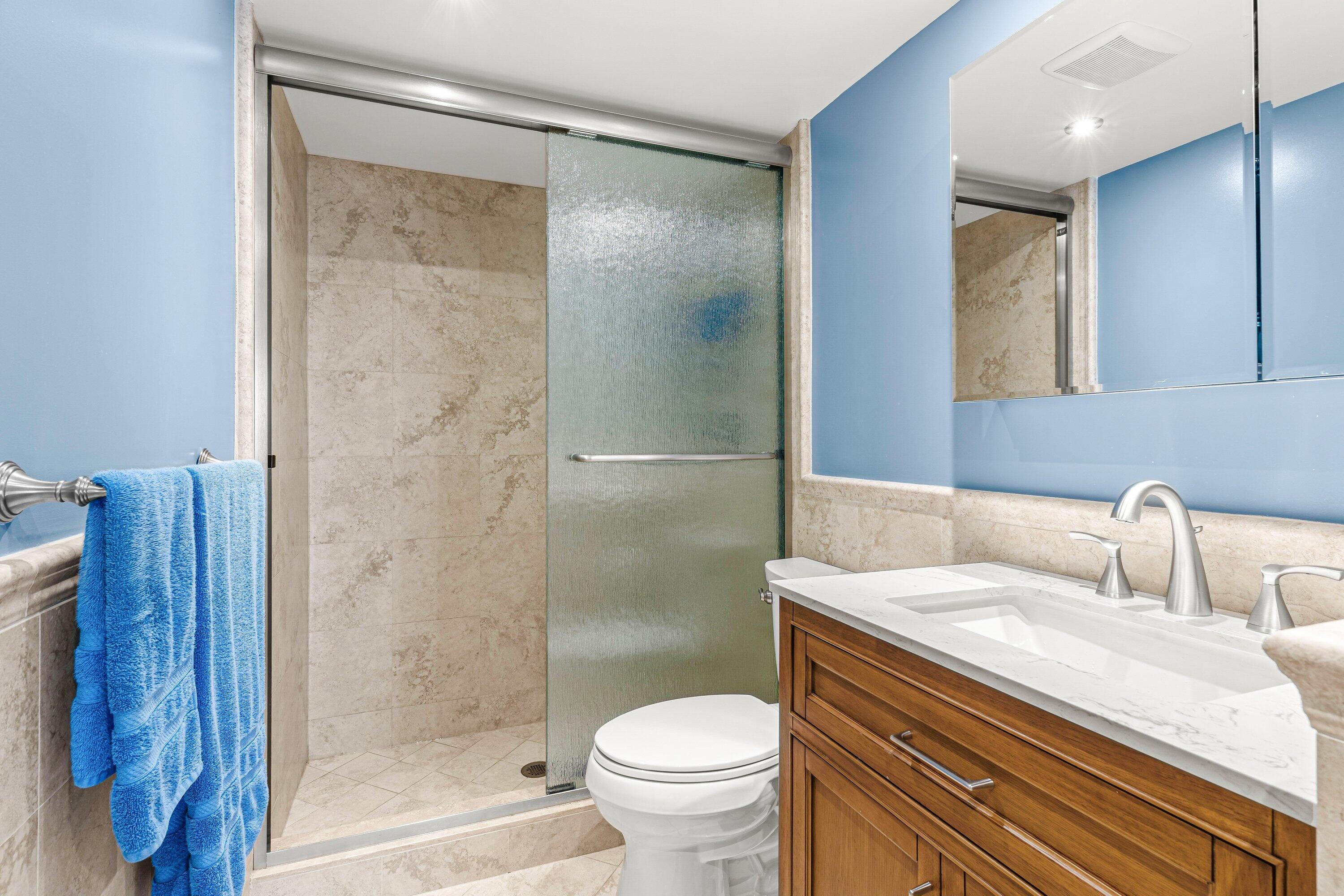 501 Waterside Drive Property Photo 13