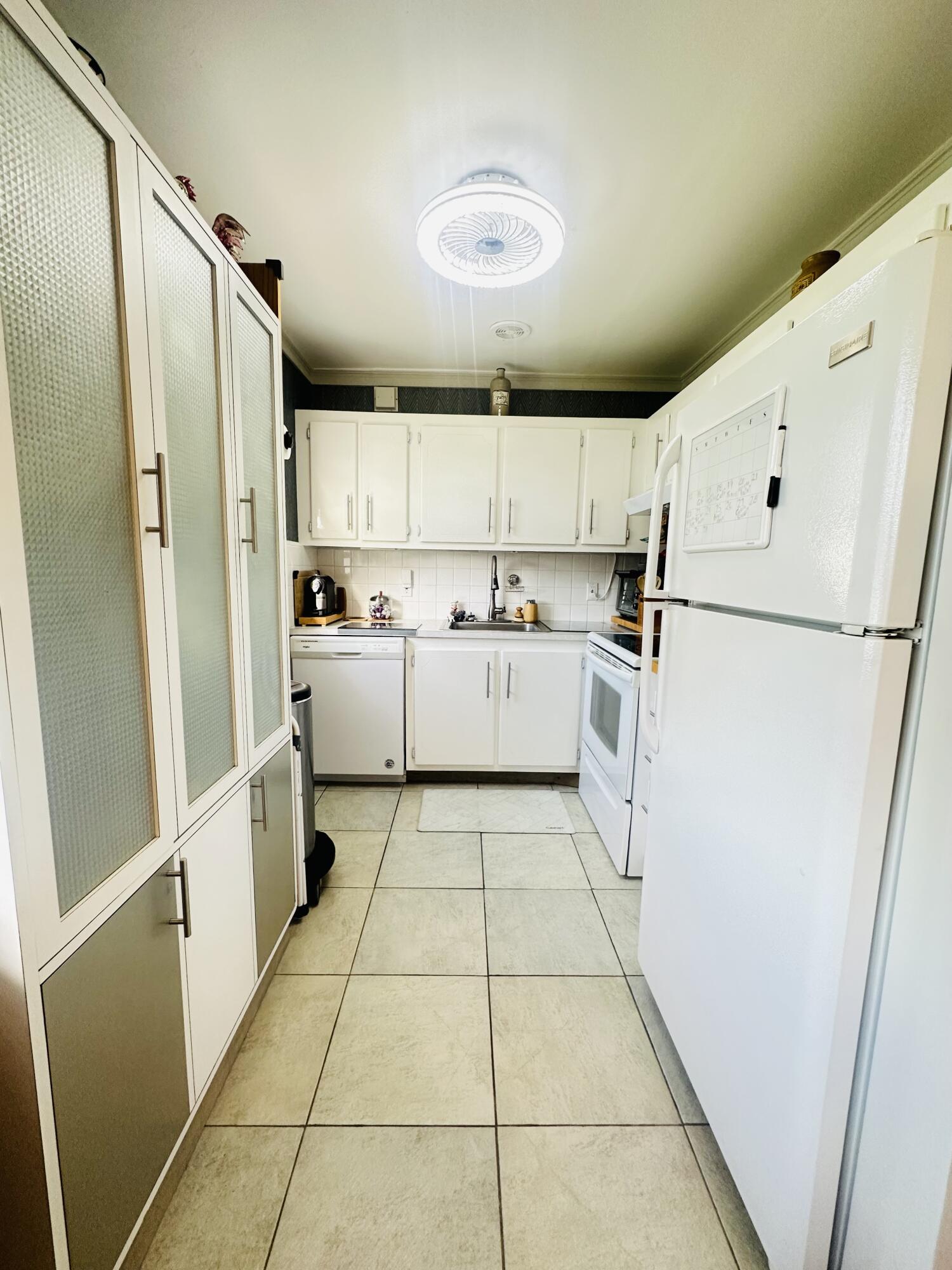 200 Ventnor L Property Photo 6