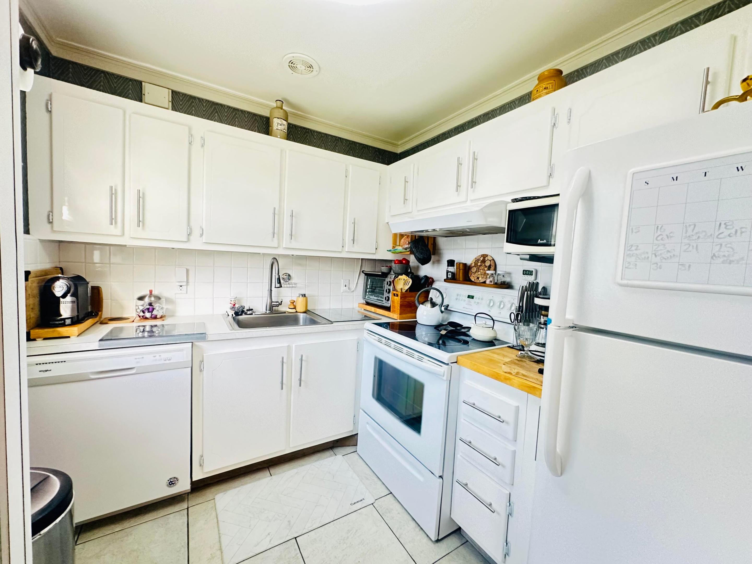 200 Ventnor L Property Photo 8