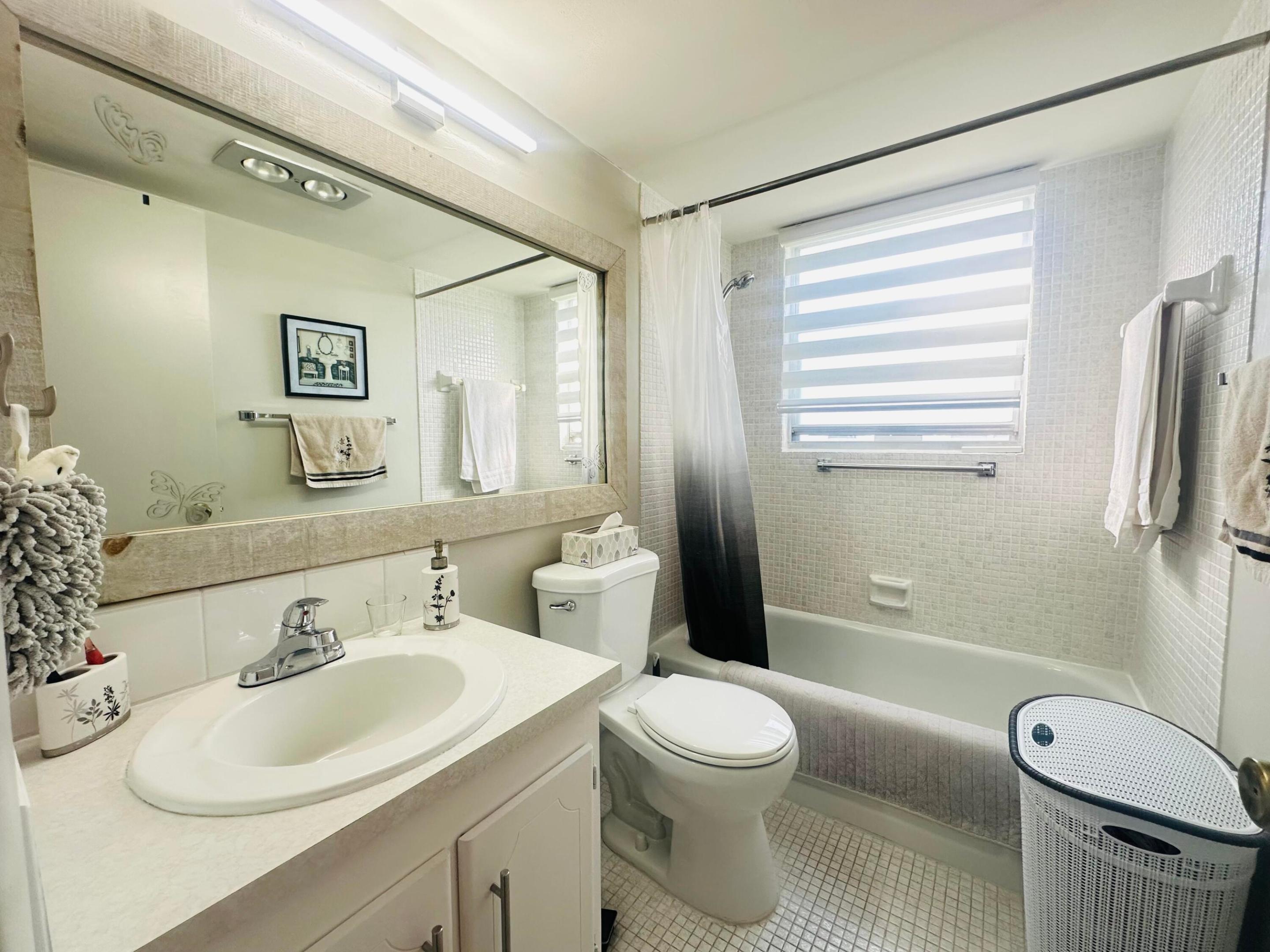 200 Ventnor L Property Photo 9