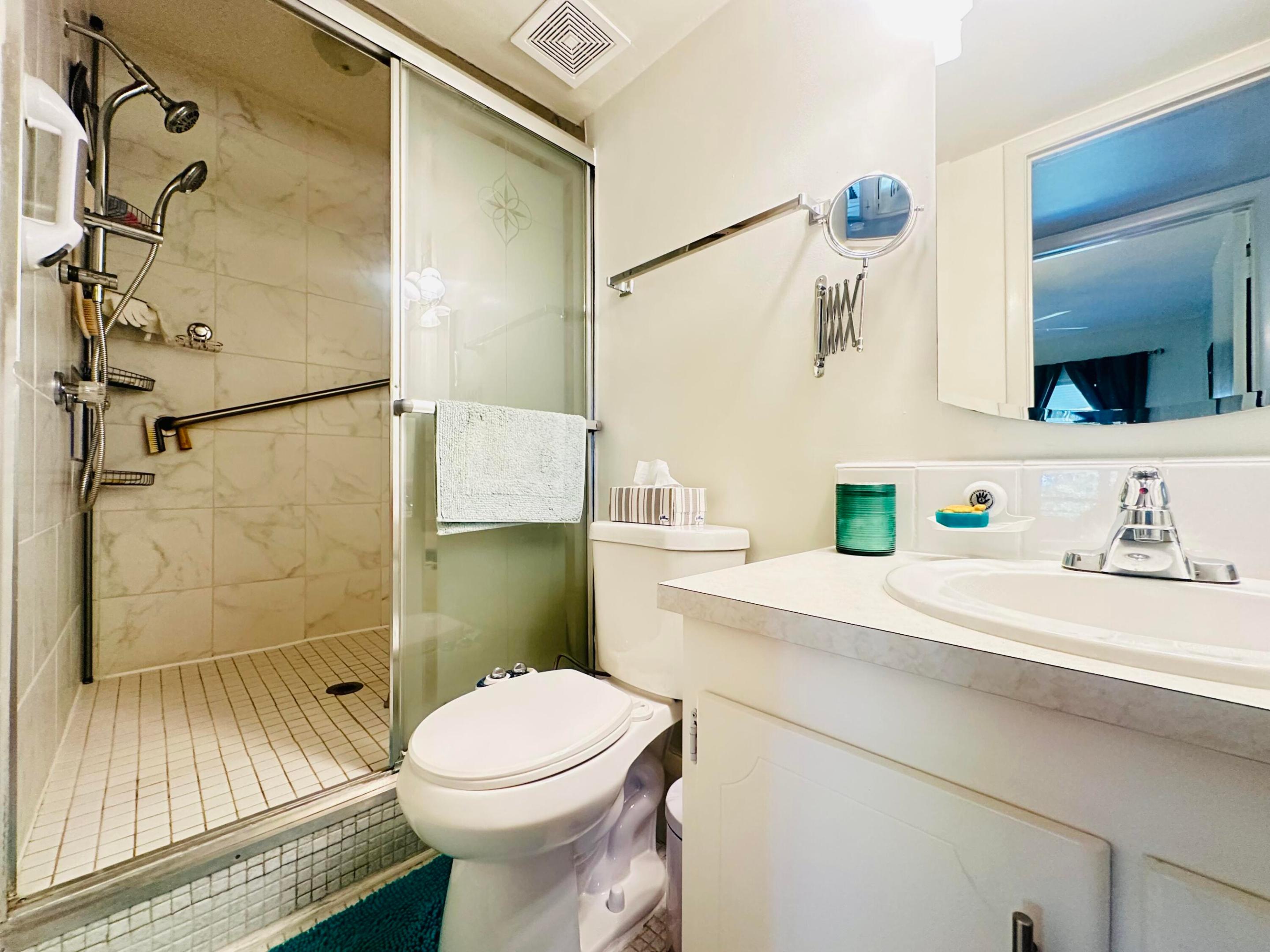 200 Ventnor L Property Photo 15