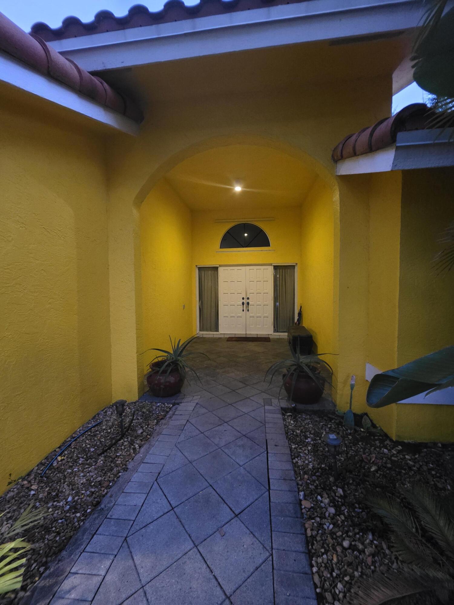 4977 Nw 97th Drive Property Photo 1