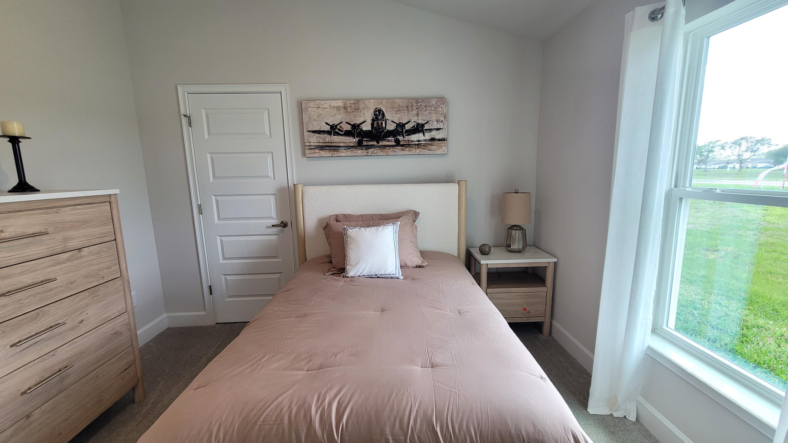 8820 Waterstone Boulevard Property Photo 4