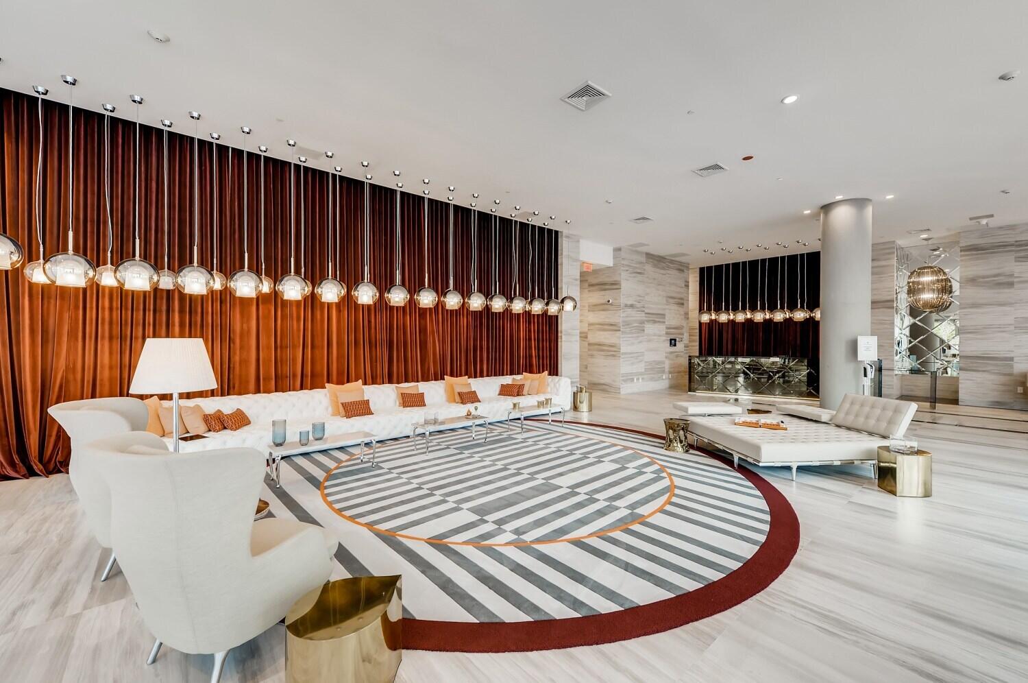 2000 Metropica Way 2107 Property Photo 8