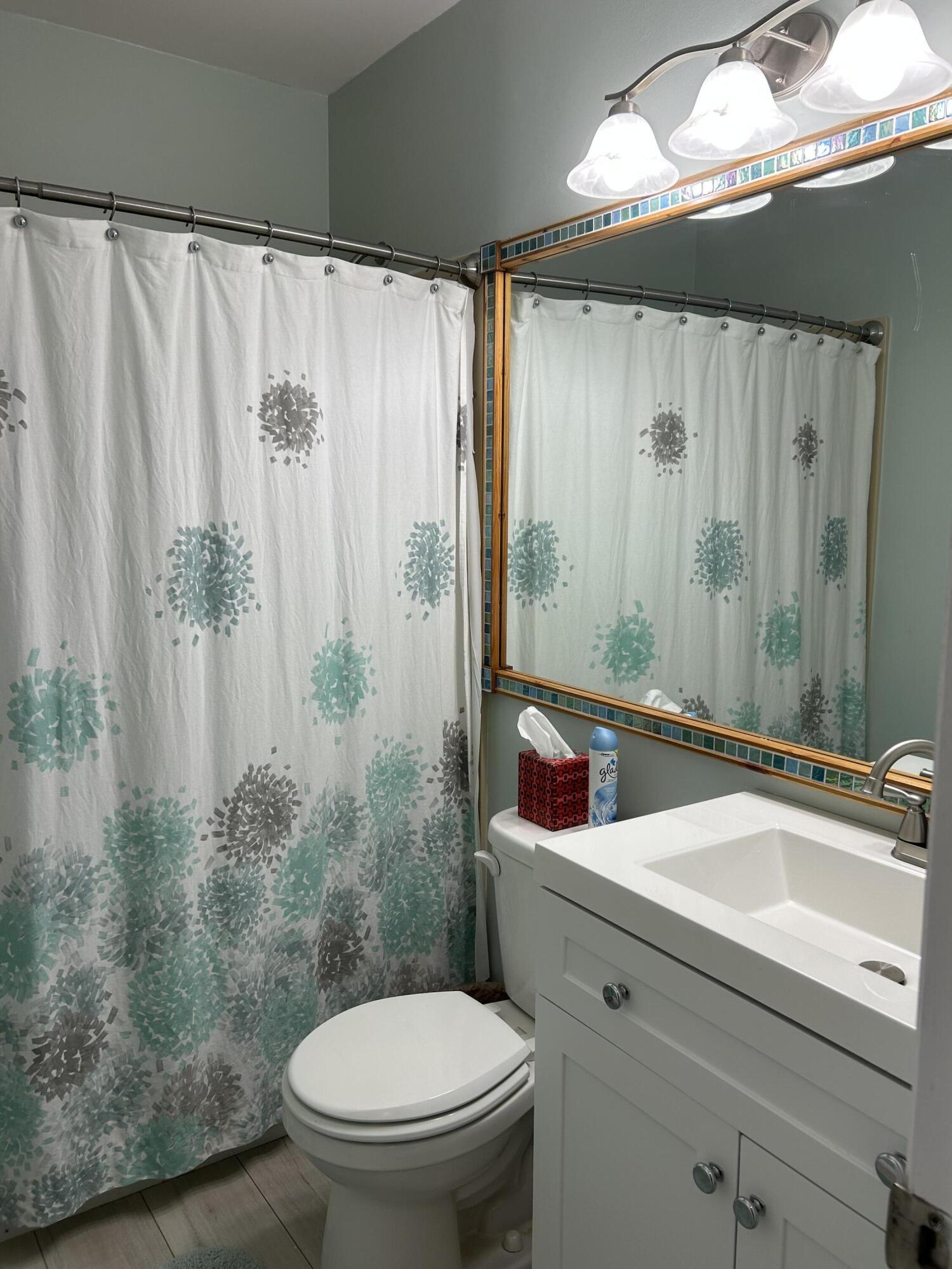 6504 Chasewood Drive H Property Photo 7
