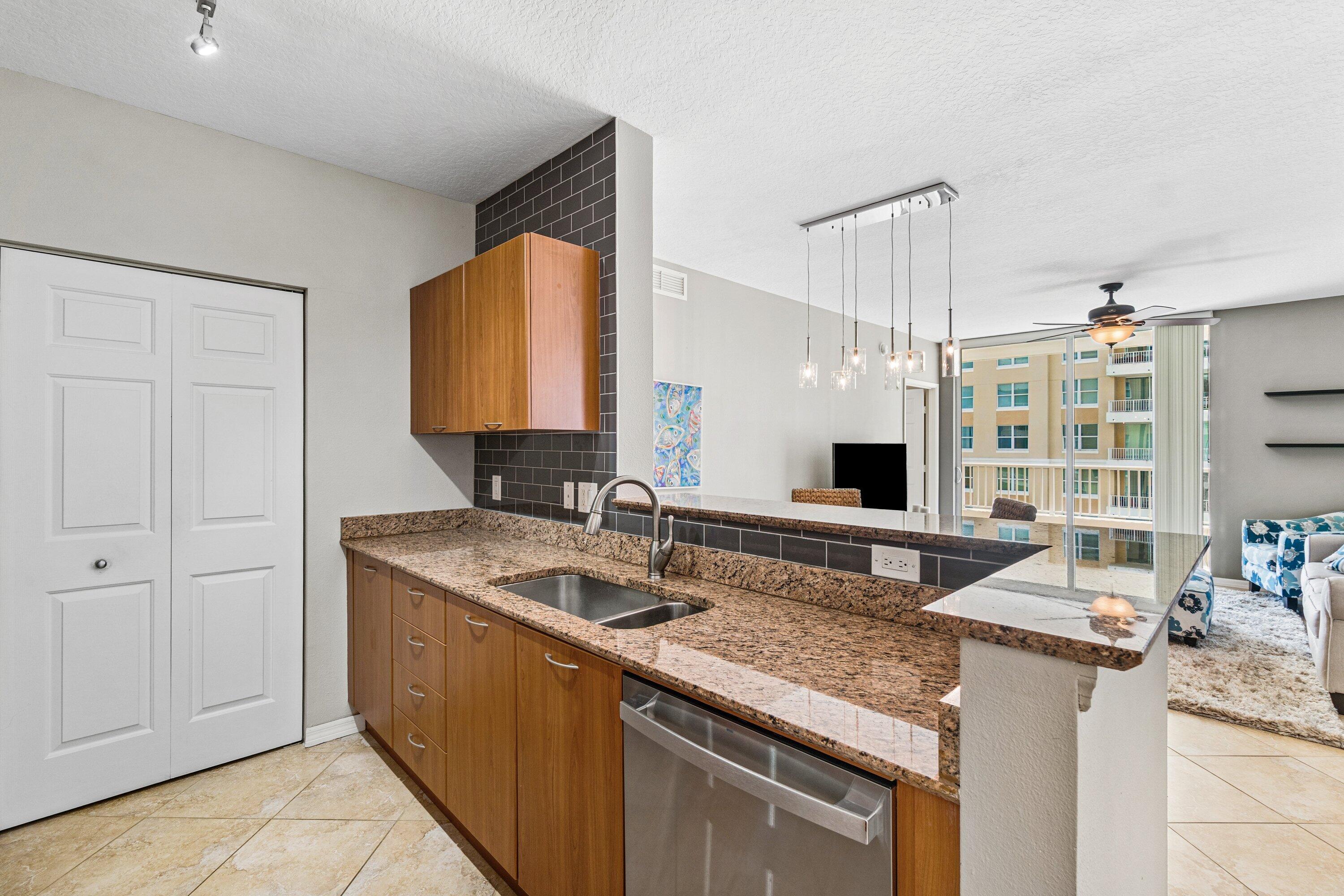 700 E Boynton Beach Boulevard 803 Property Photo 13