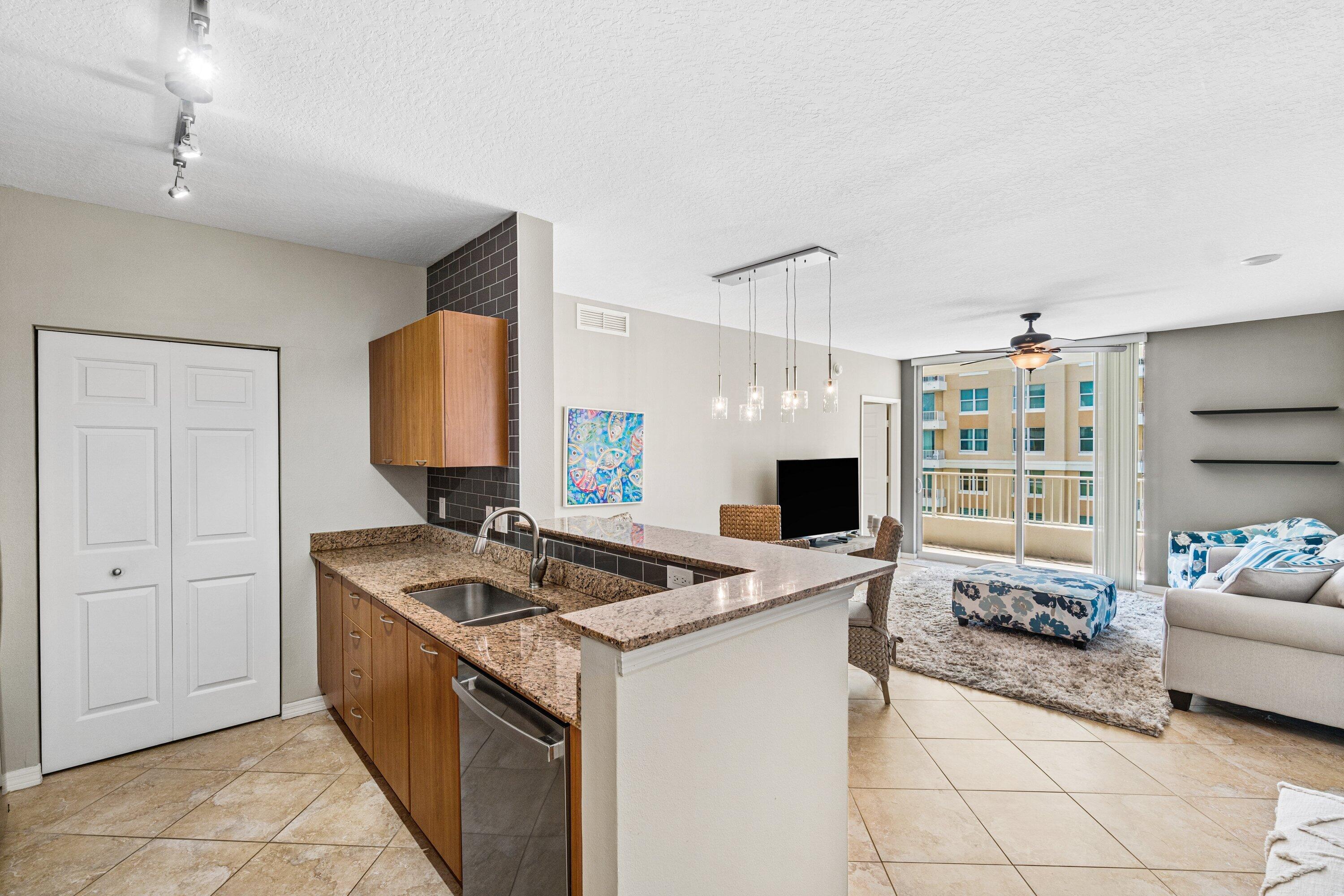 700 E Boynton Beach Boulevard 803 Property Photo 15