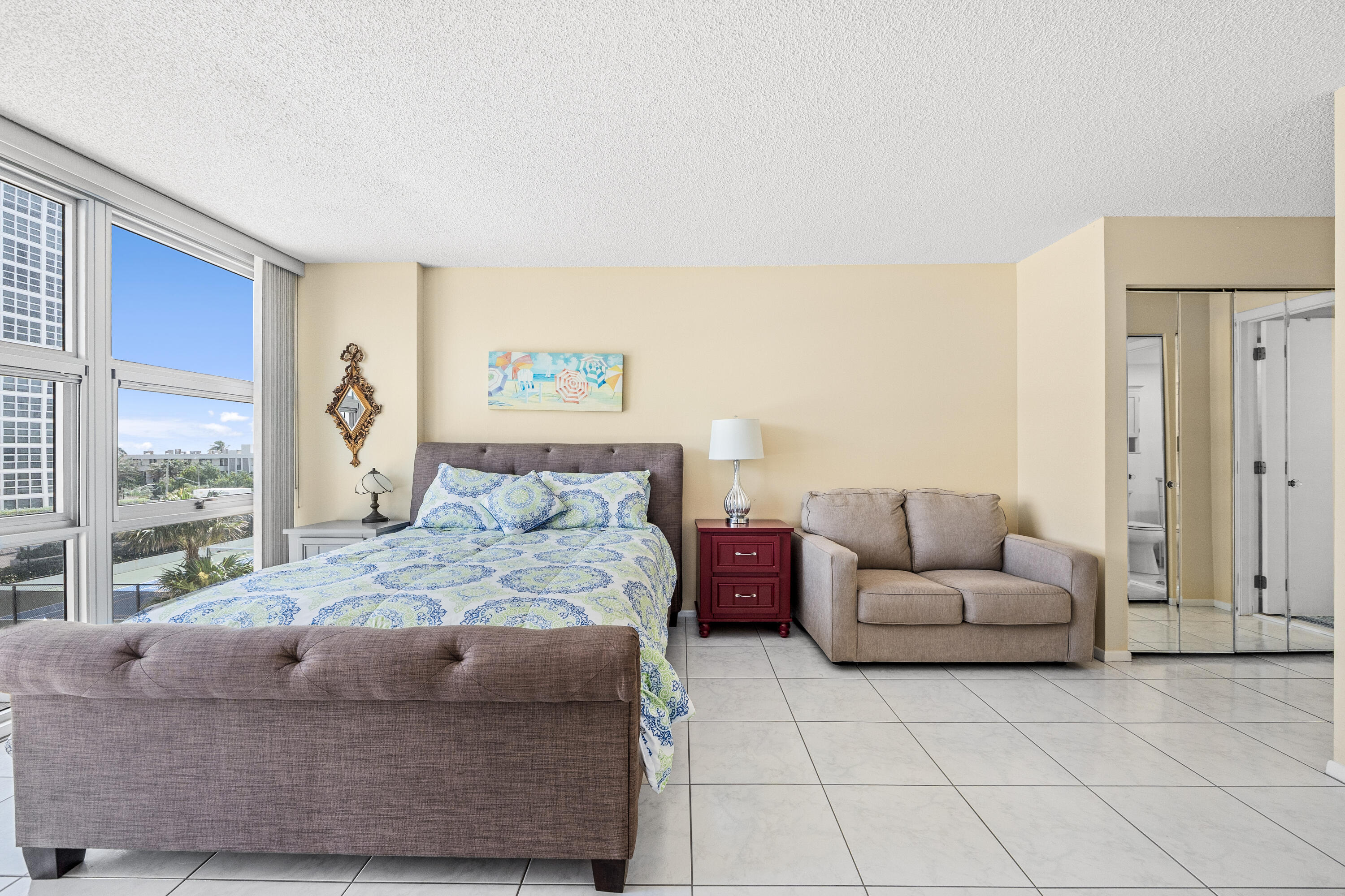 525 N Ocean Boulevard 616 Property Photo 3