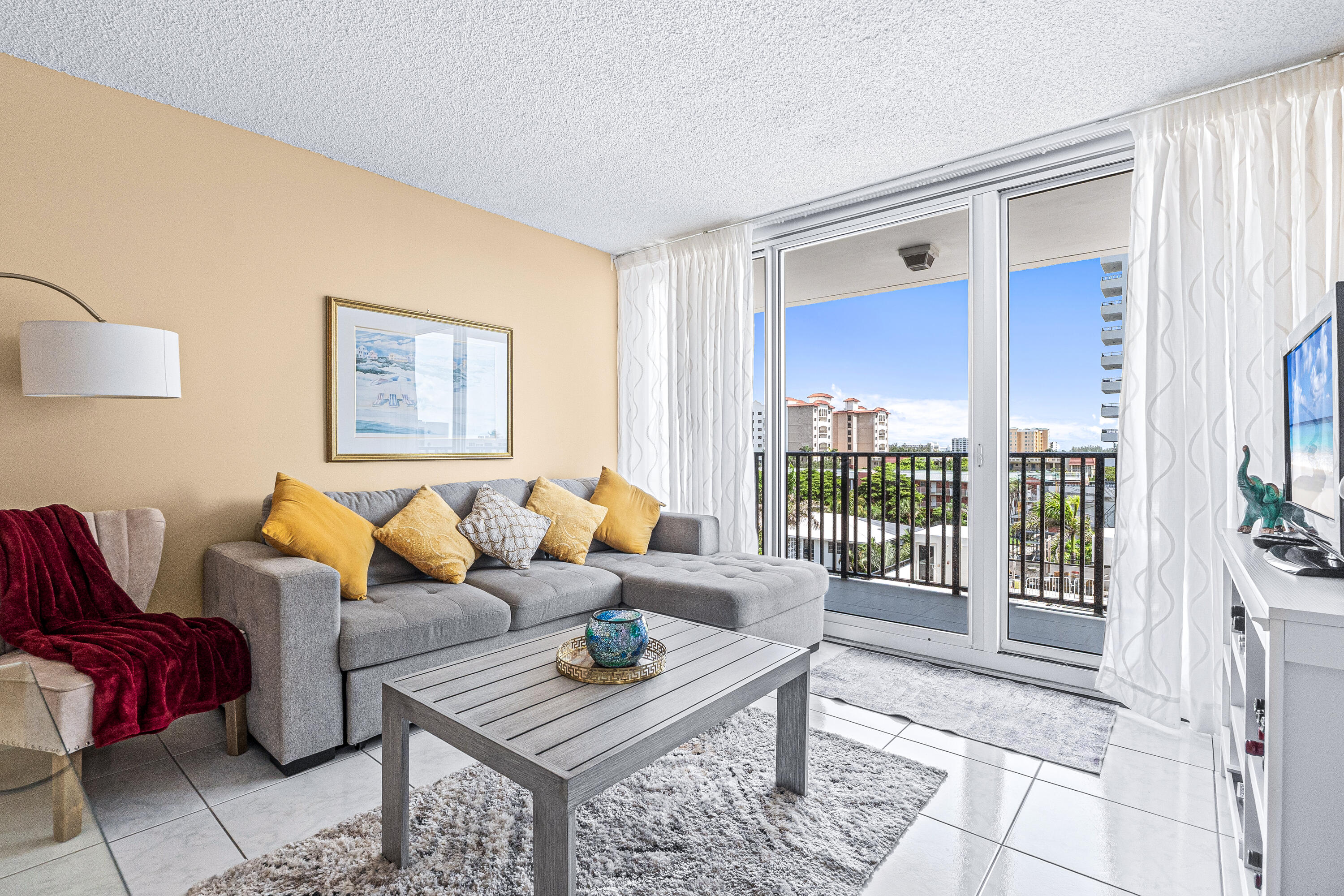 525 N Ocean Boulevard 616 Property Photo 13