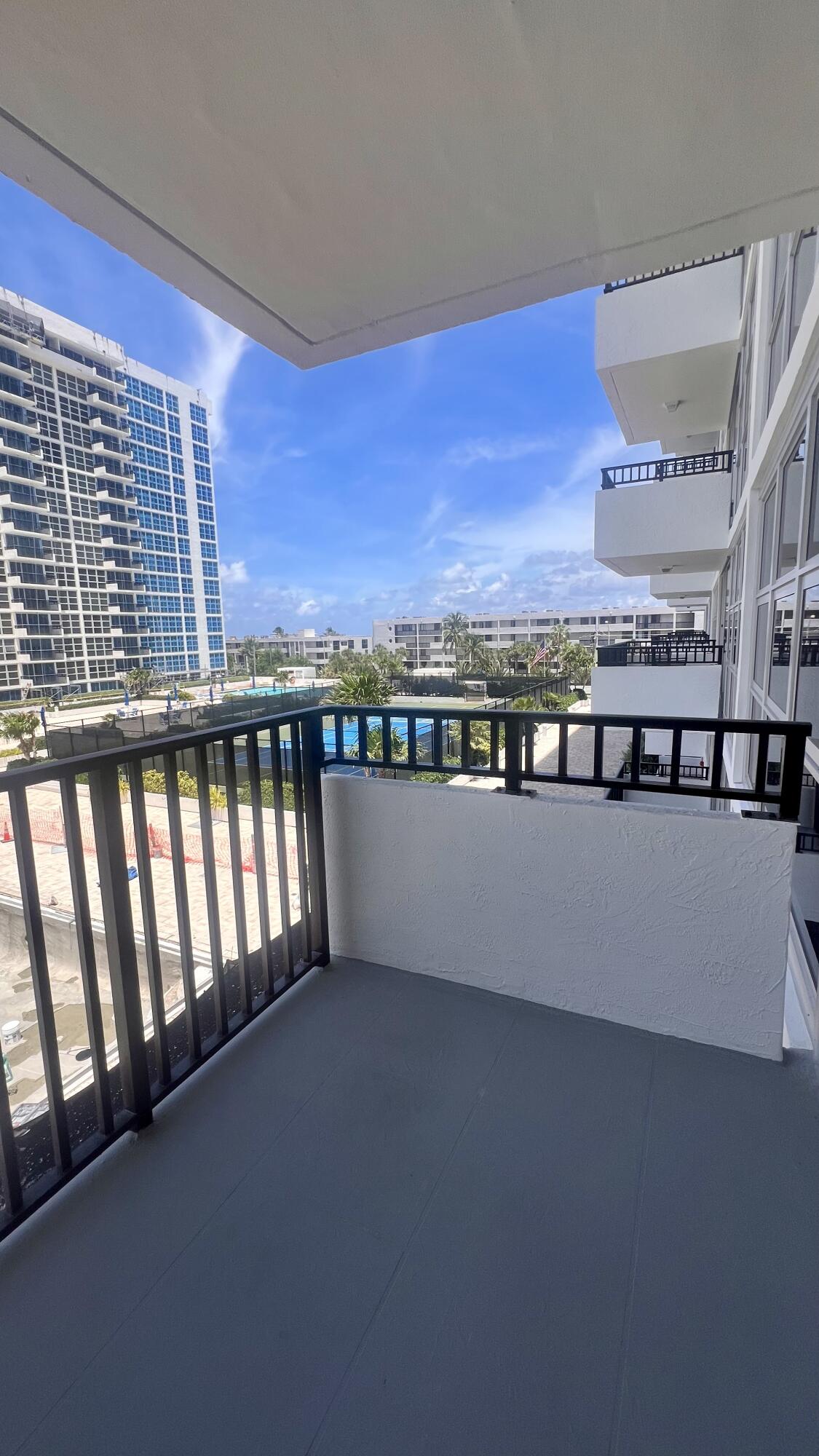 525 N Ocean Boulevard 616 Property Photo 16
