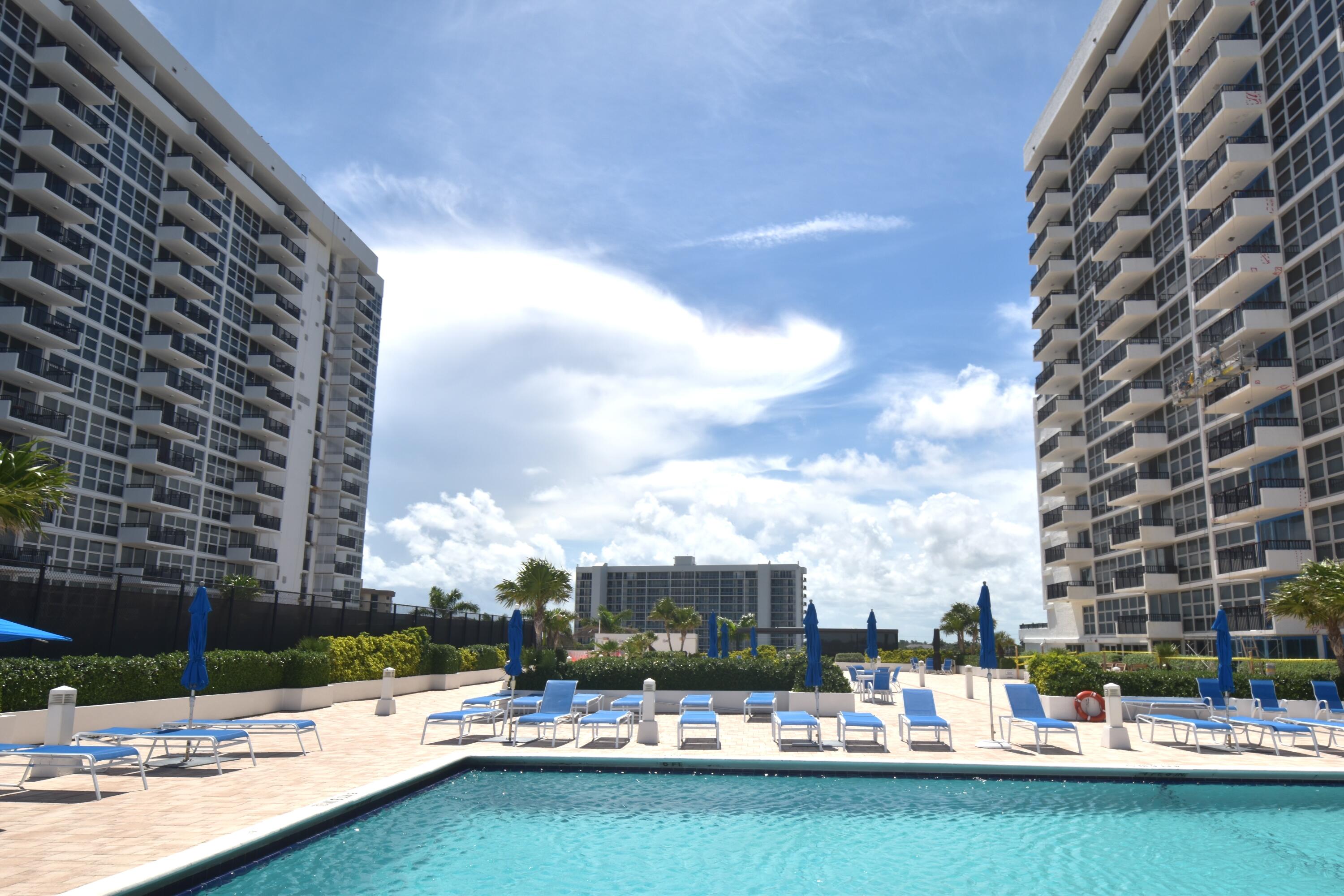 525 N Ocean Boulevard 616 Property Photo 20