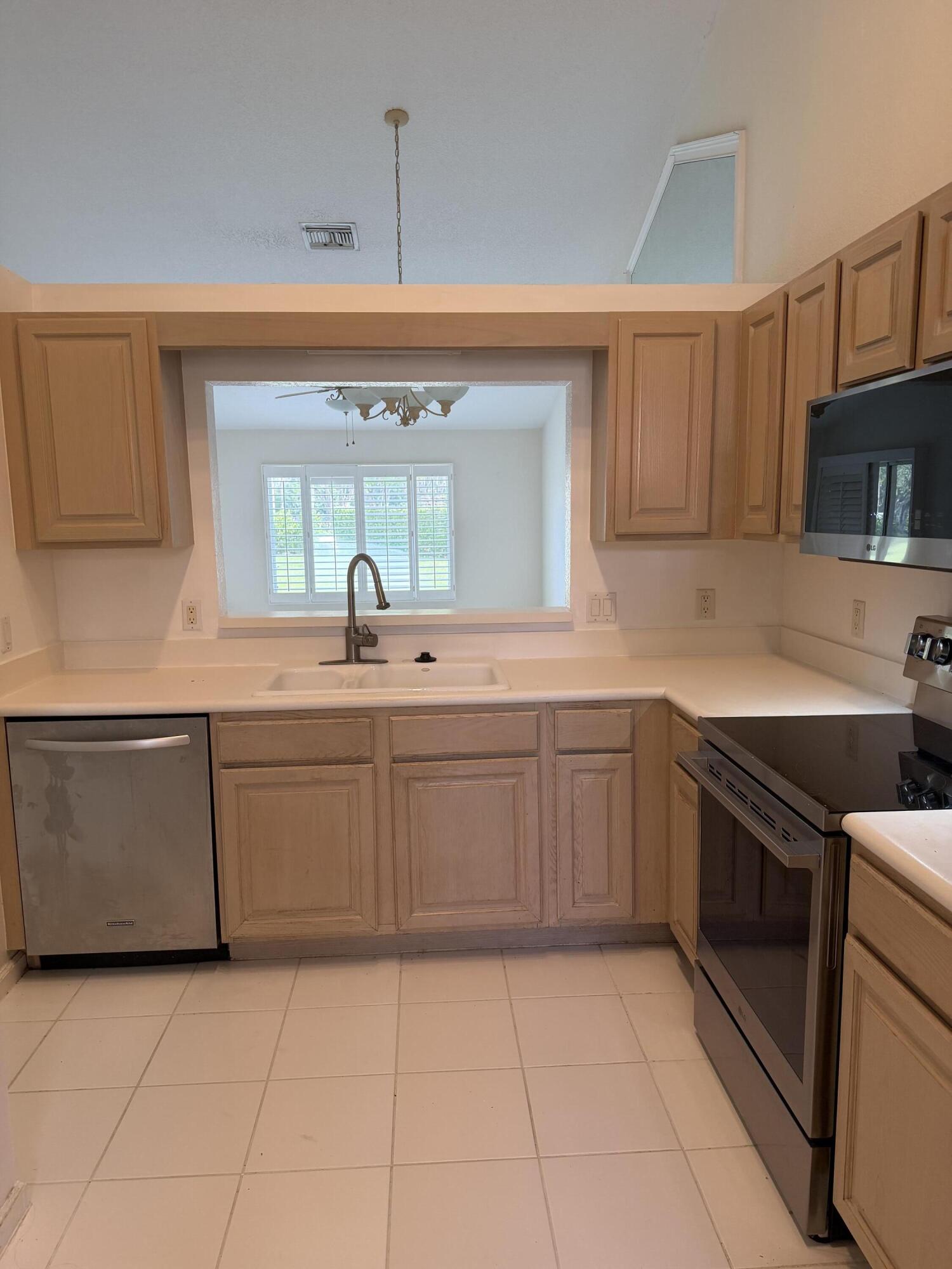 8432 Cargill Point Property Photo 11