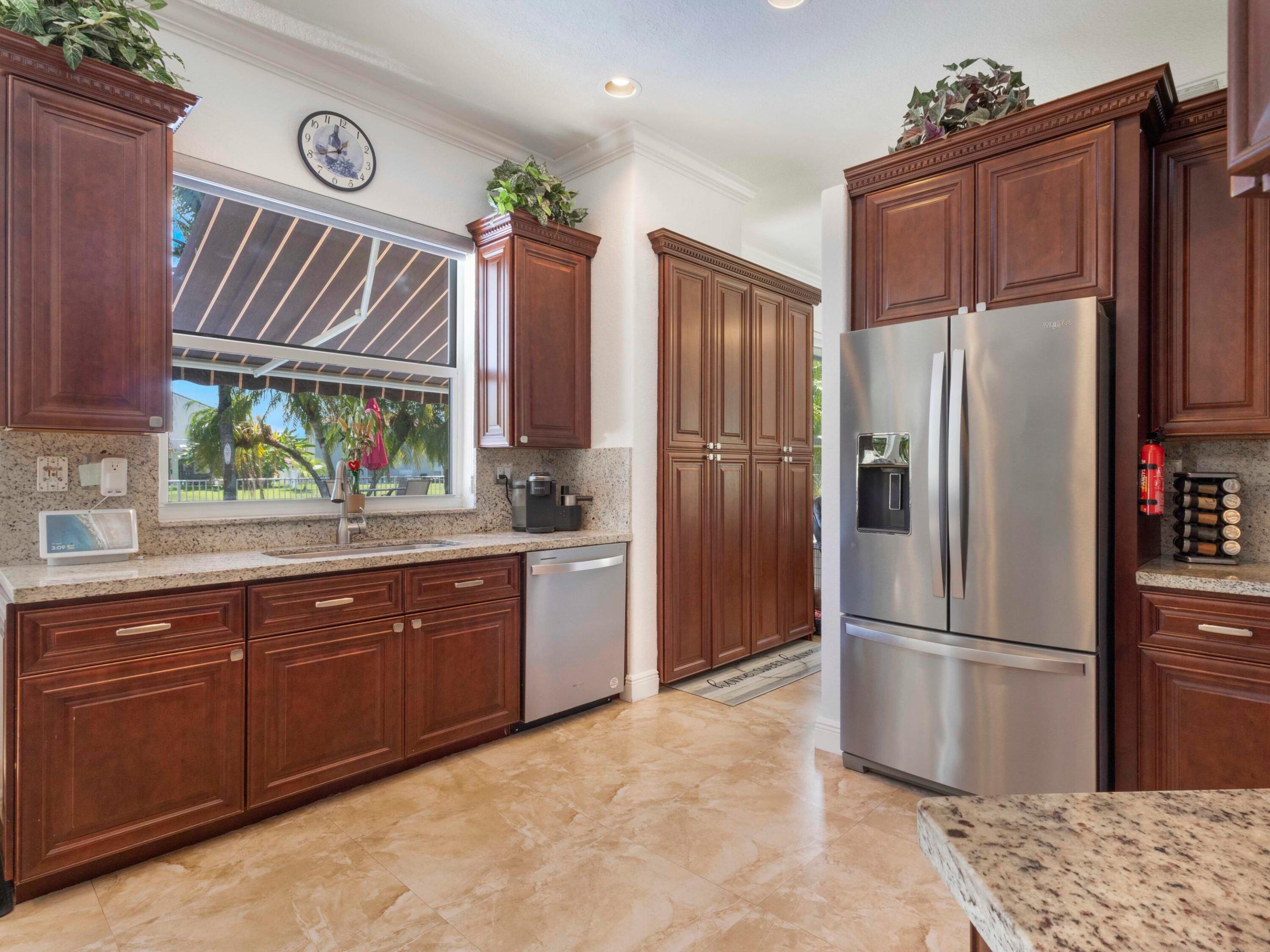 6025 Indian Forest Circle Property Photo 6