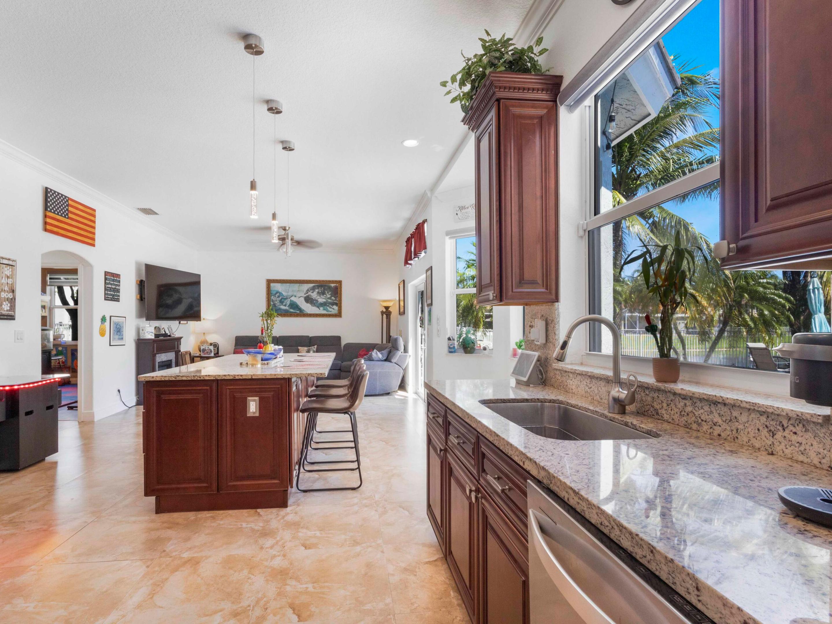 6025 Indian Forest Circle Property Photo 9