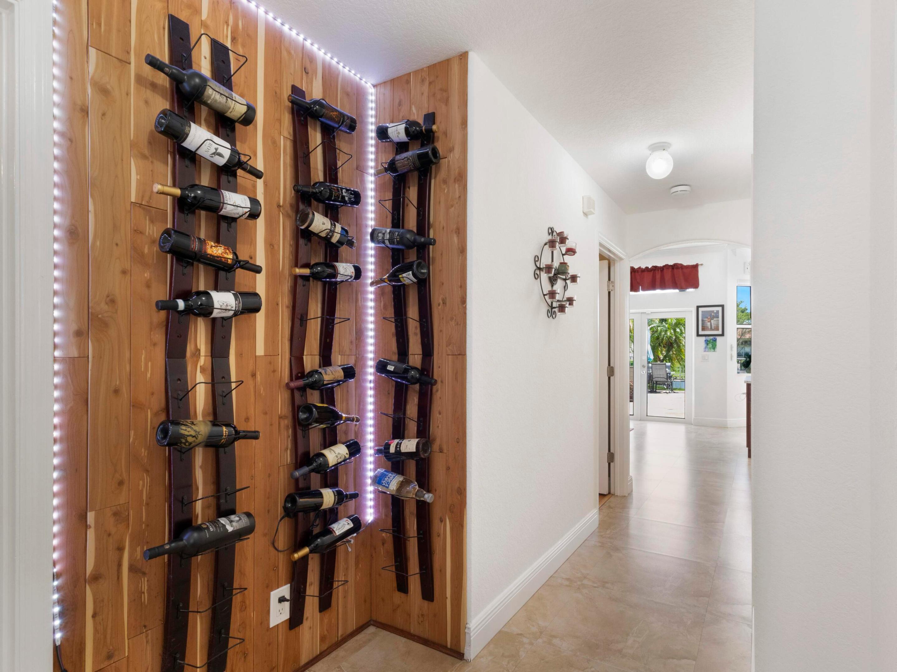 6025 Indian Forest Circle Property Photo 12
