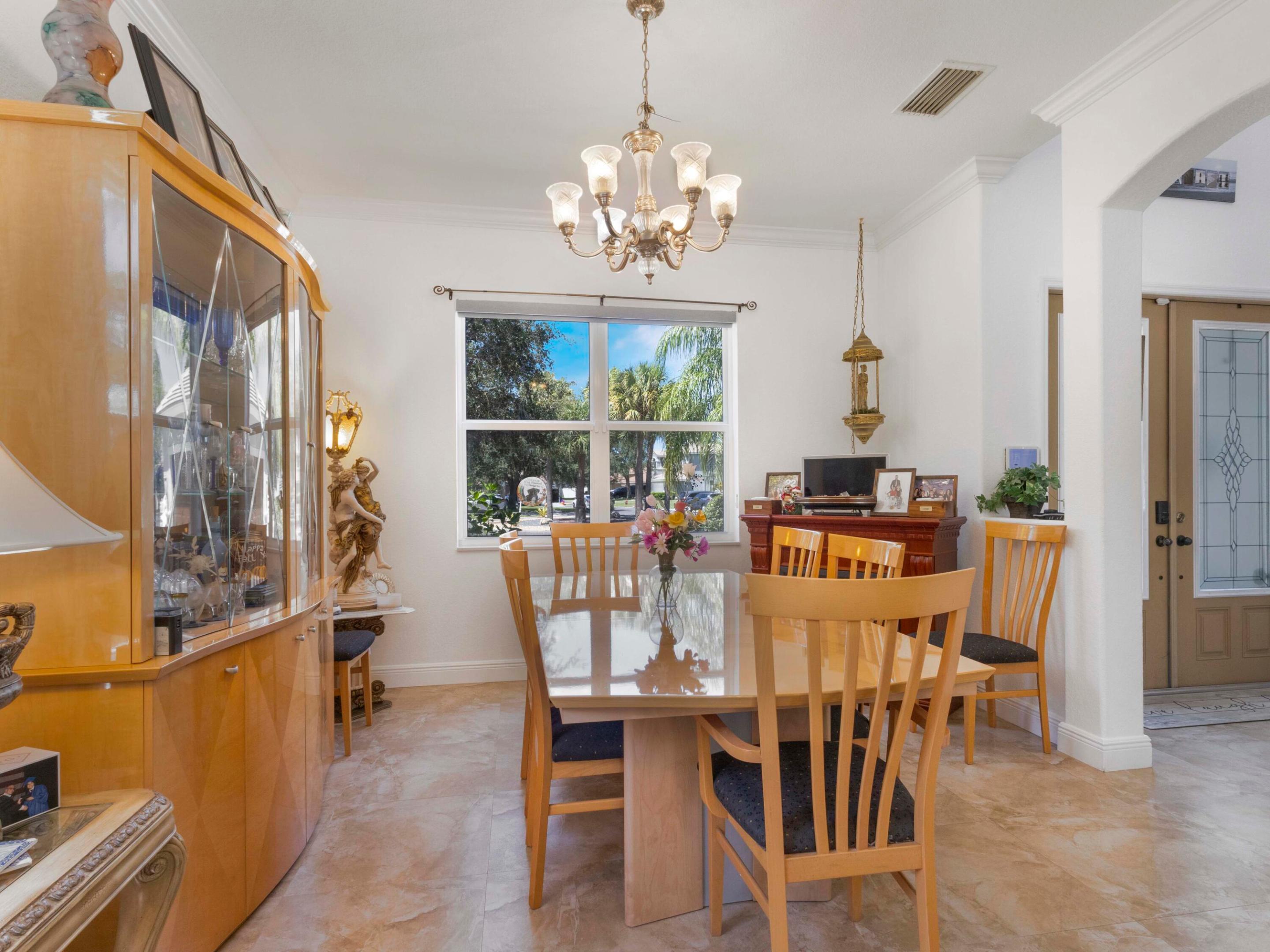 6025 Indian Forest Circle Property Photo 14