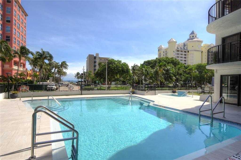 2029 N Ocean Boulevard 505 Property Photo 6