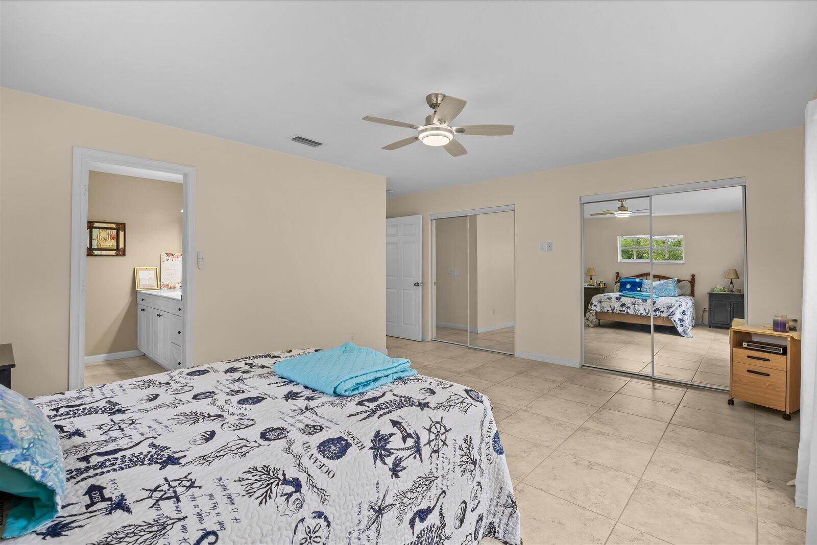 2074 Se Wild Meadow Circle Property Photo 7