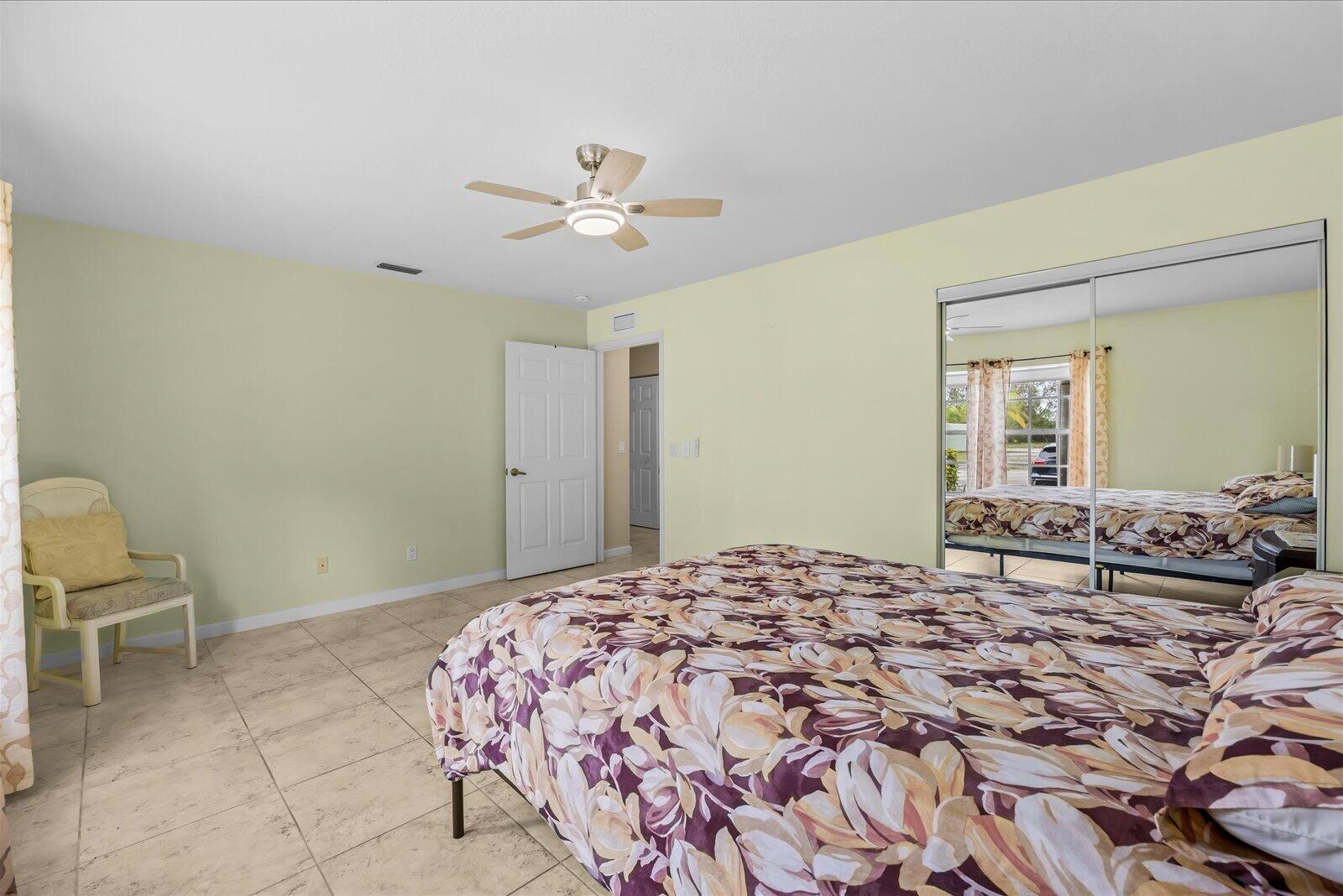 2074 Se Wild Meadow Circle Property Photo 12