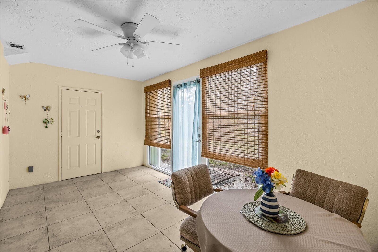 2074 Se Wild Meadow Circle Property Photo 16