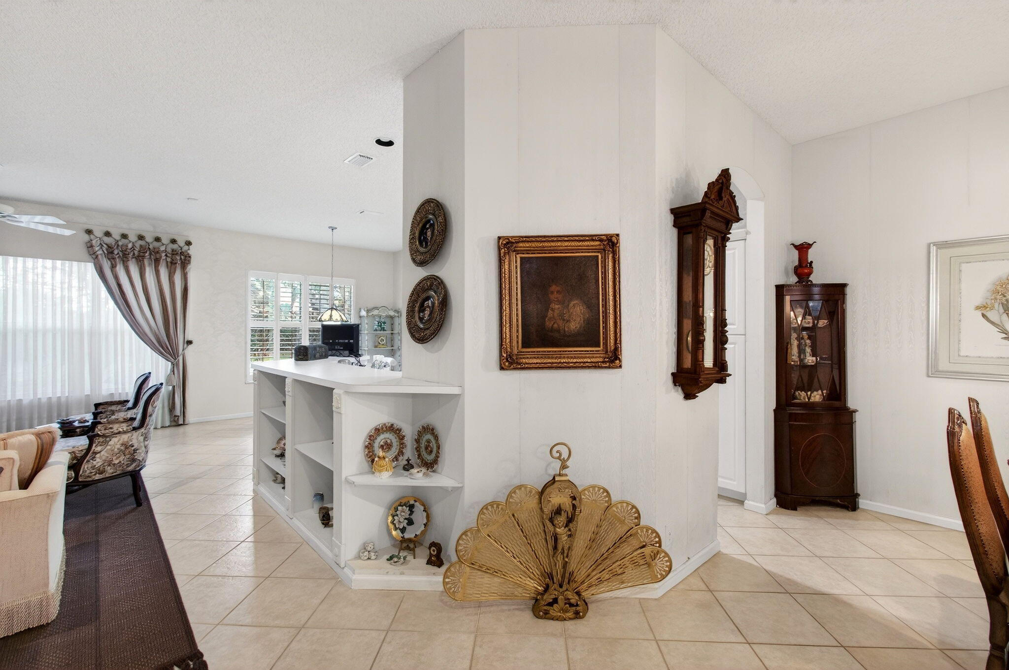 7844 Rockford Road Property Photo 7
