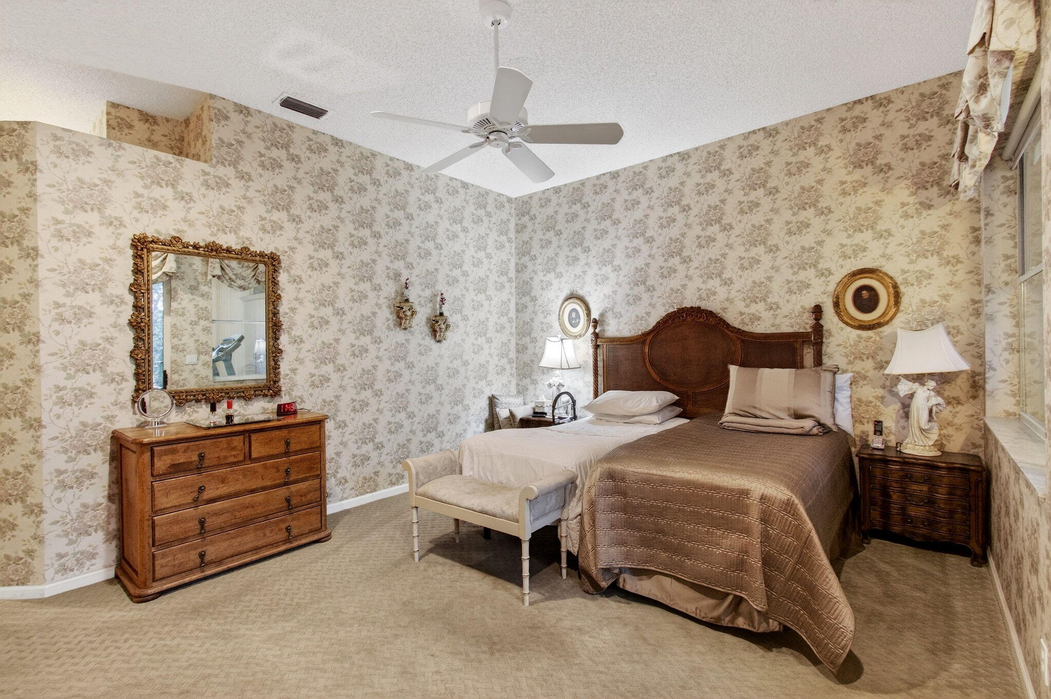 7844 Rockford Road Property Photo 16
