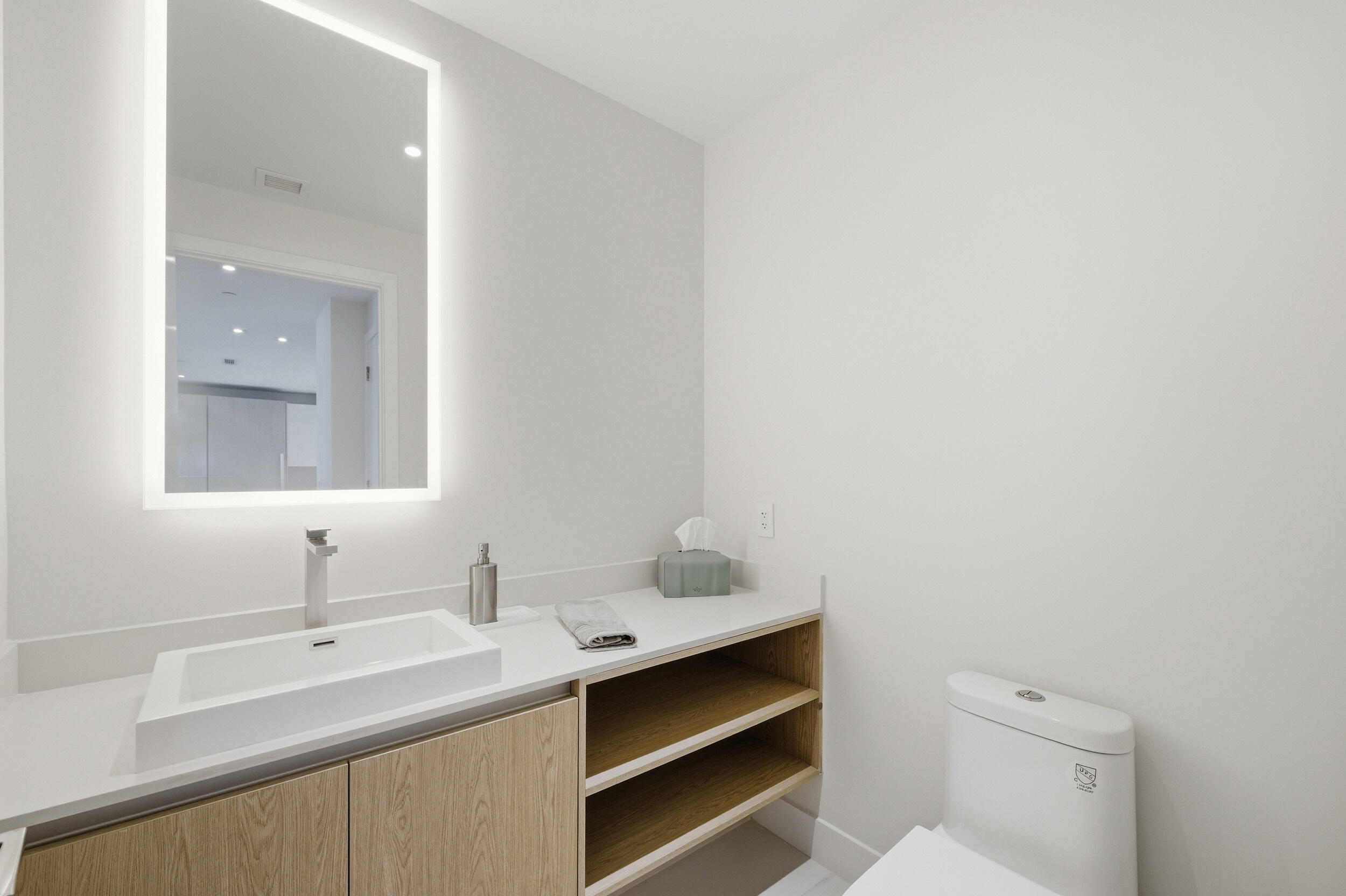 3100 N Ocean Drive H-1506 Property Photo 15