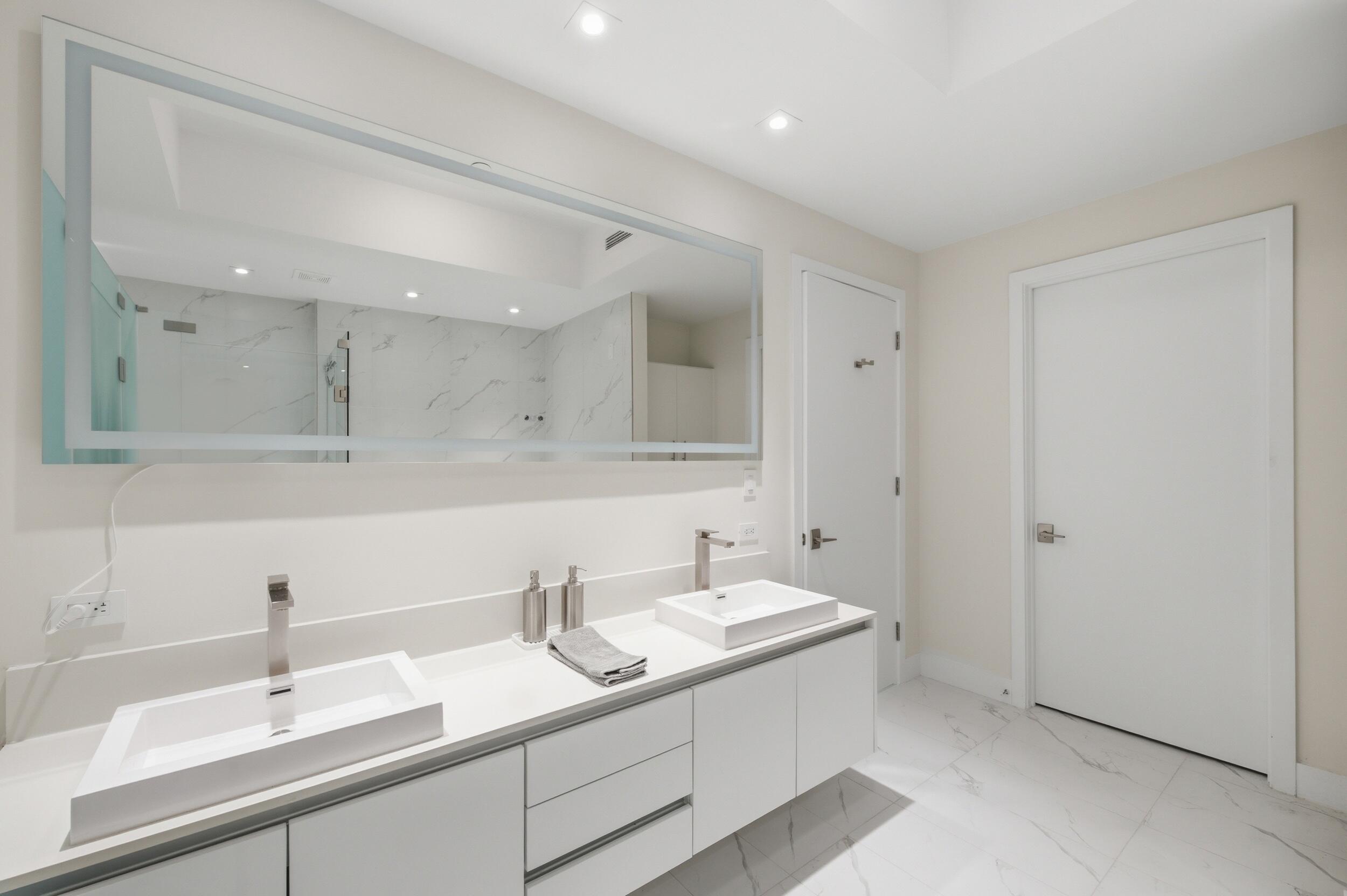 3100 N Ocean Drive H-1506 Property Photo 19