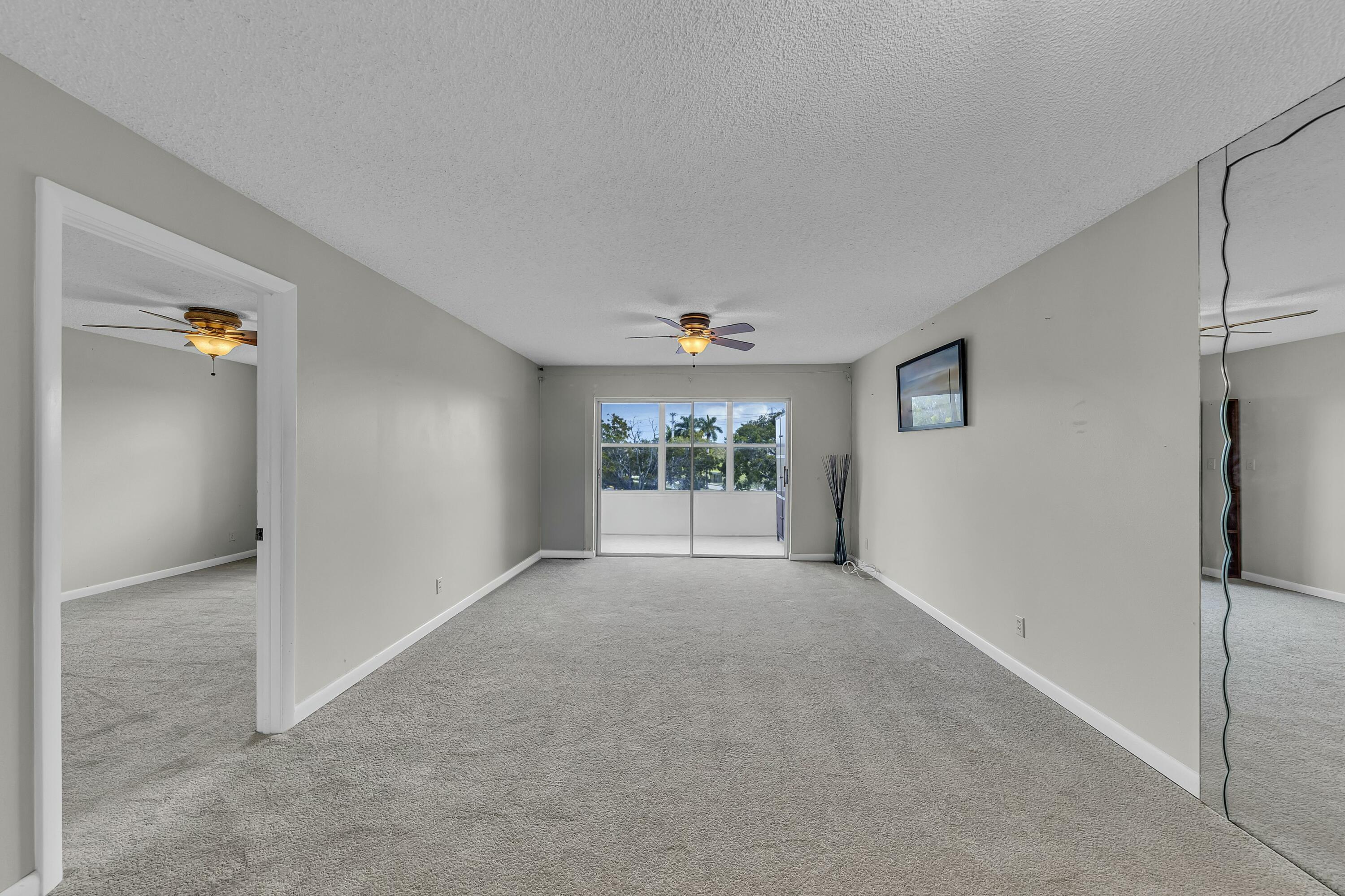 9401 Sunrise Lakes Boulevard 311 Property Photo 6