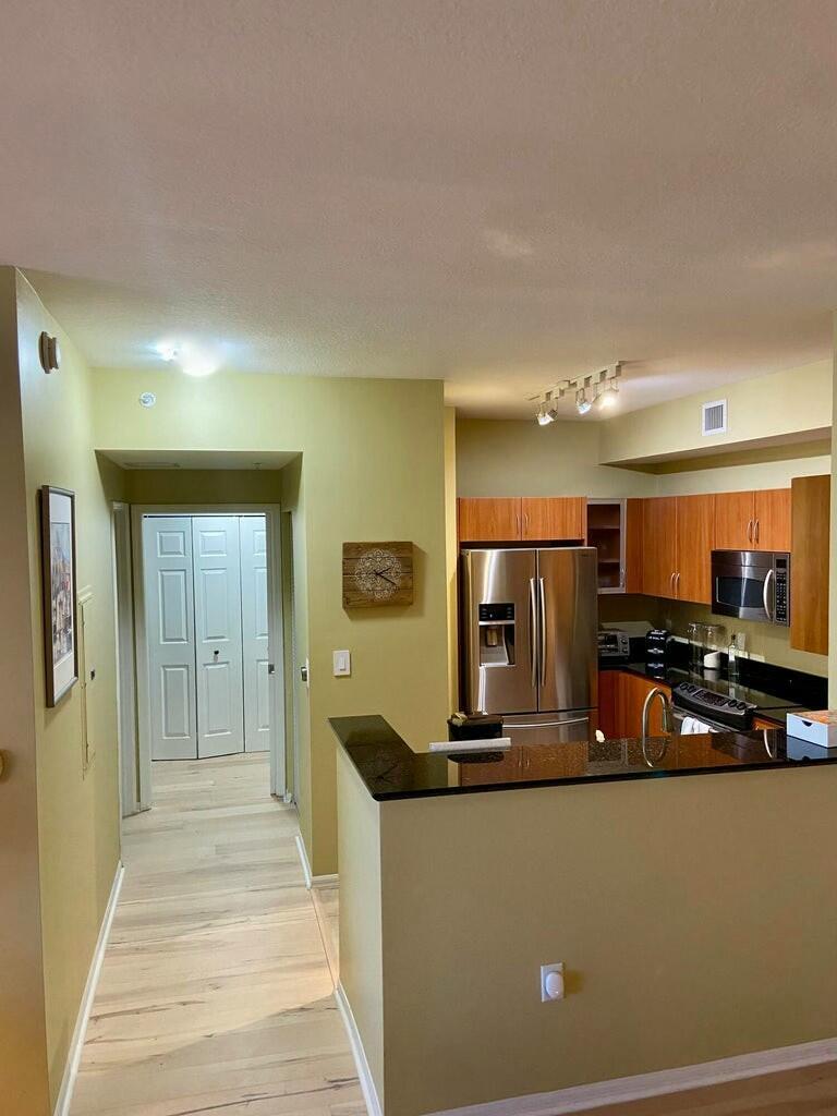 802 W Windward Way 203 Property Photo 11