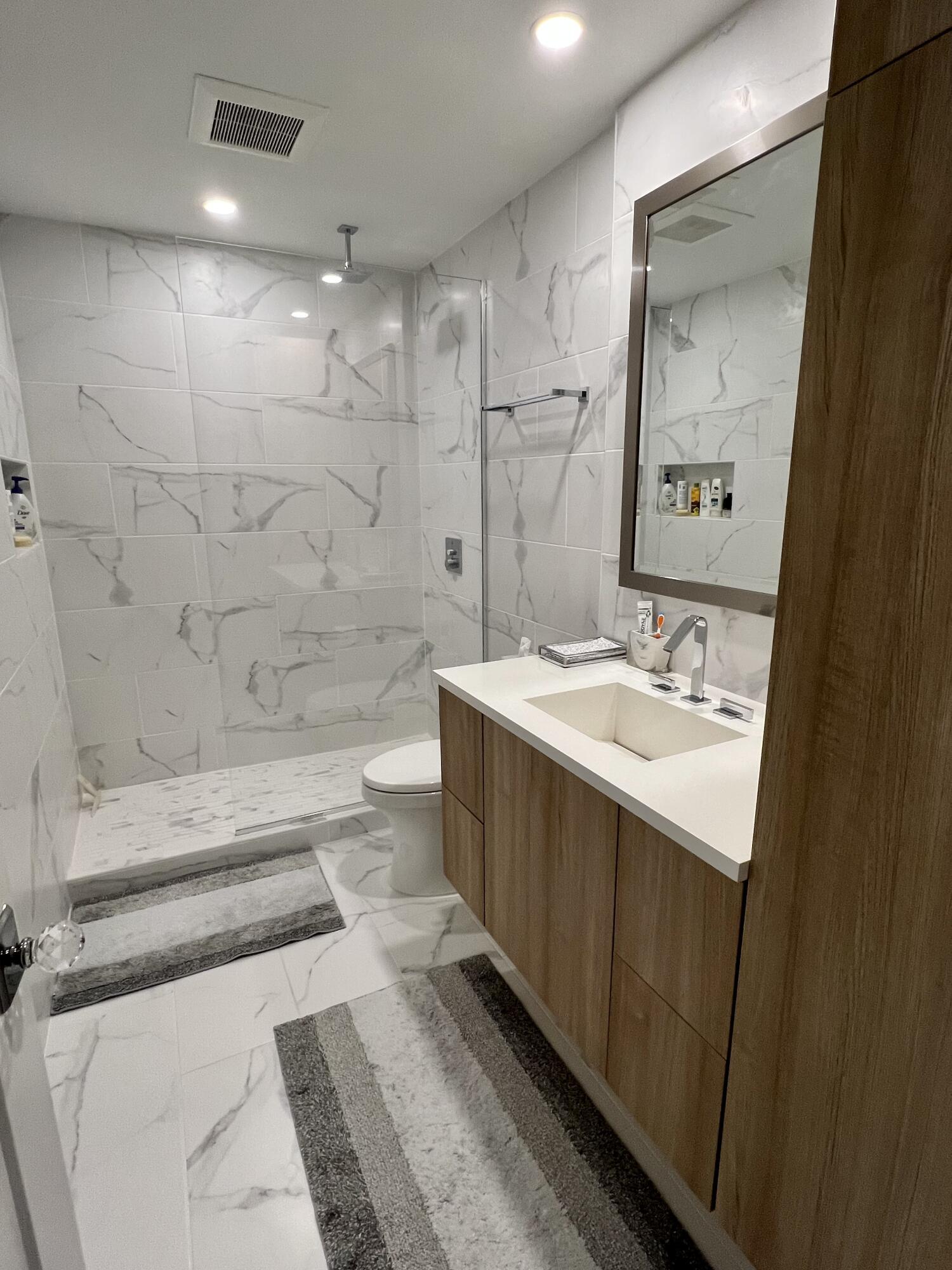 275 S Beach Road B201 Property Photo 18