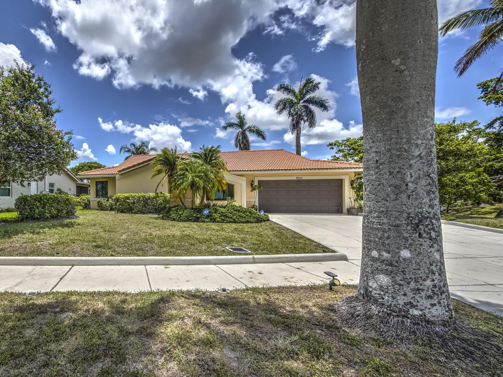 7625 Sunflower Drive Property Photo 4