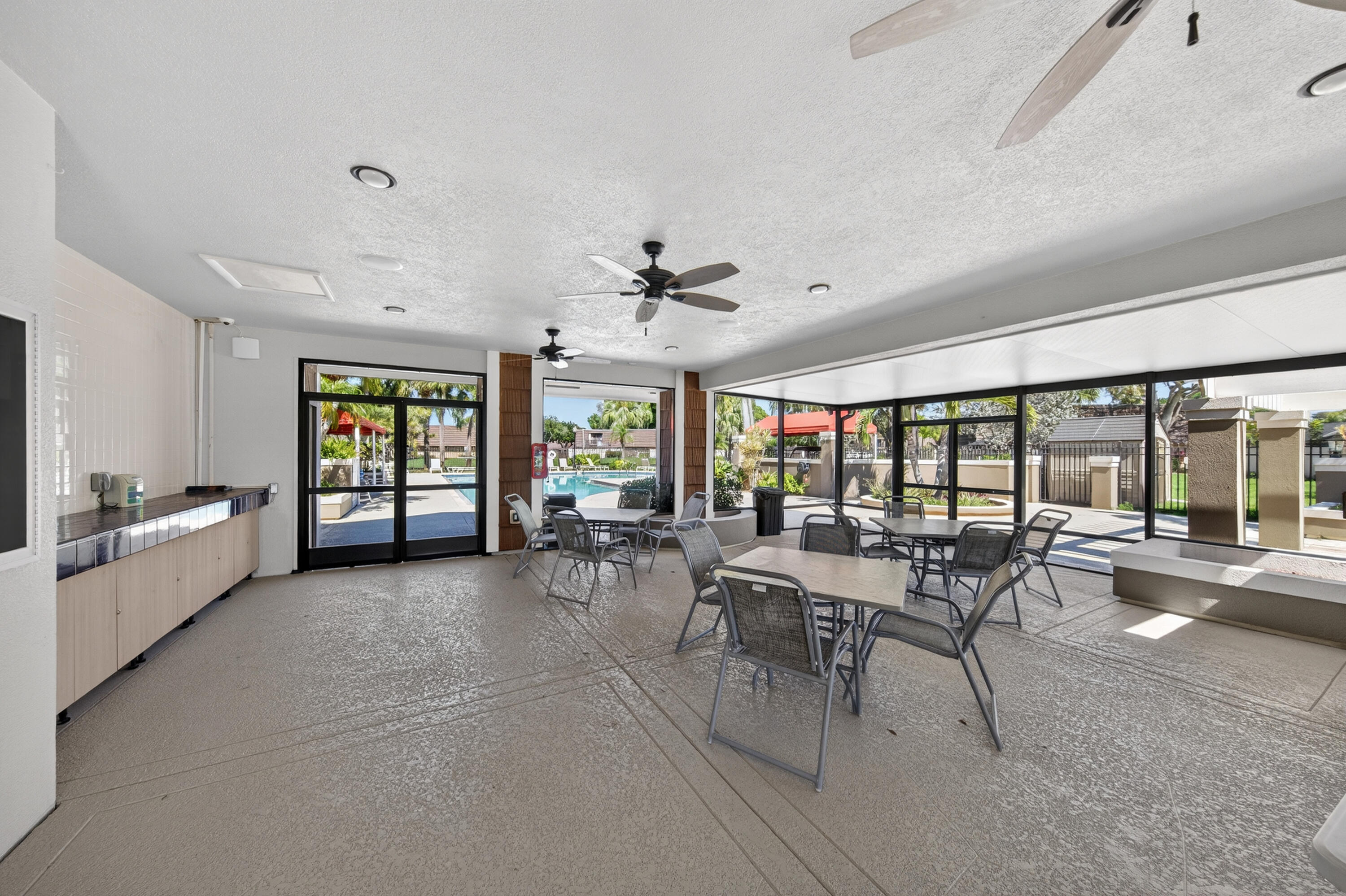 7811 78th Way Property Photo 10