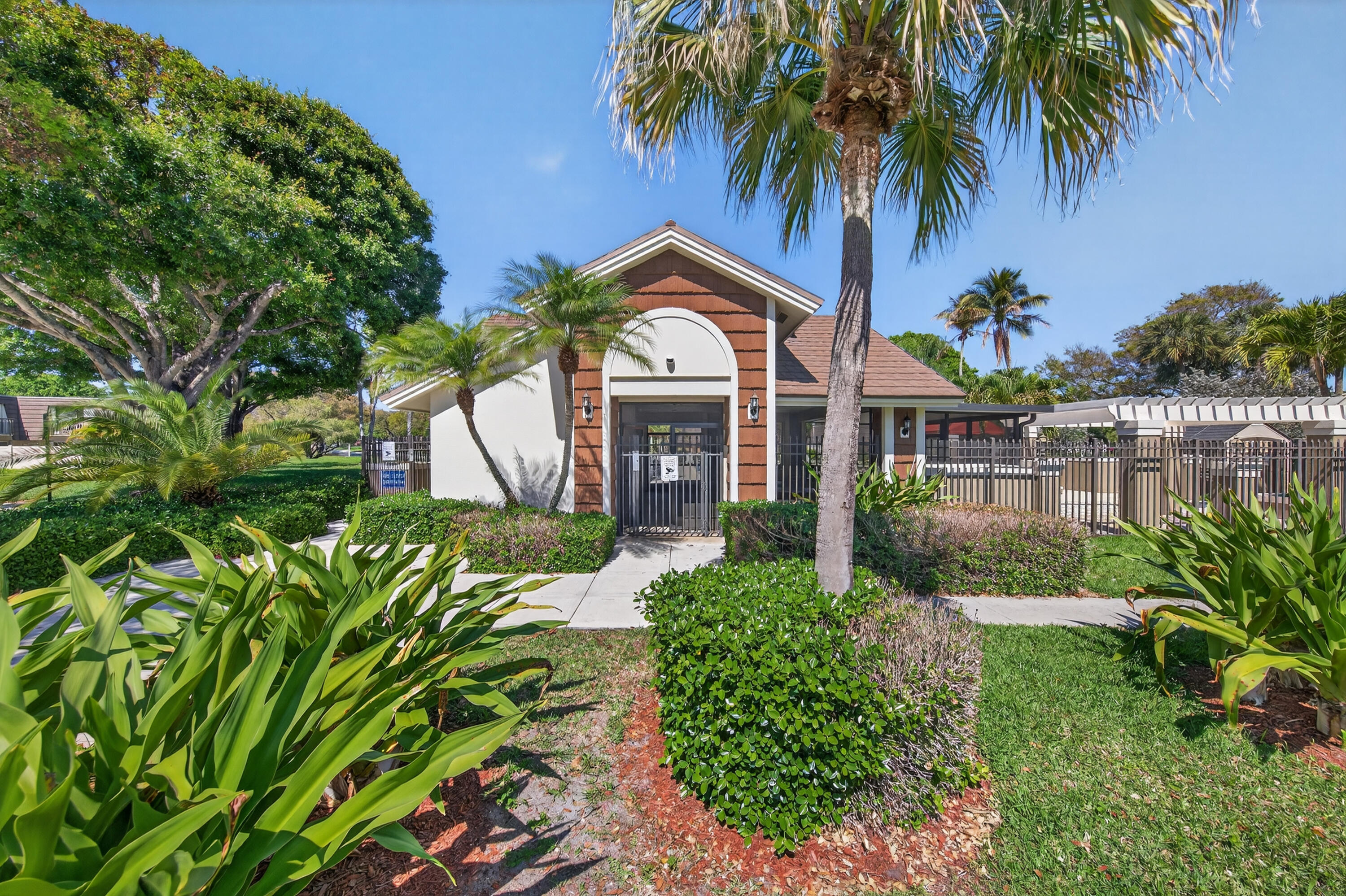 7811 78th Way Property Photo 11