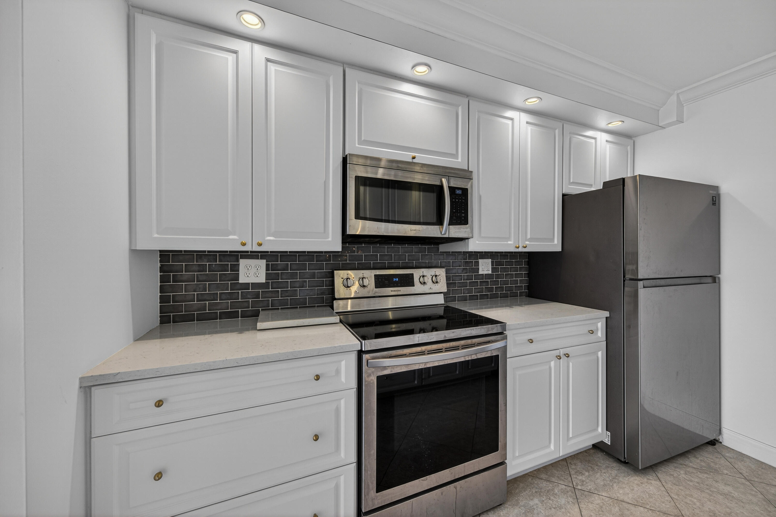 7811 78th Way Property Photo 40